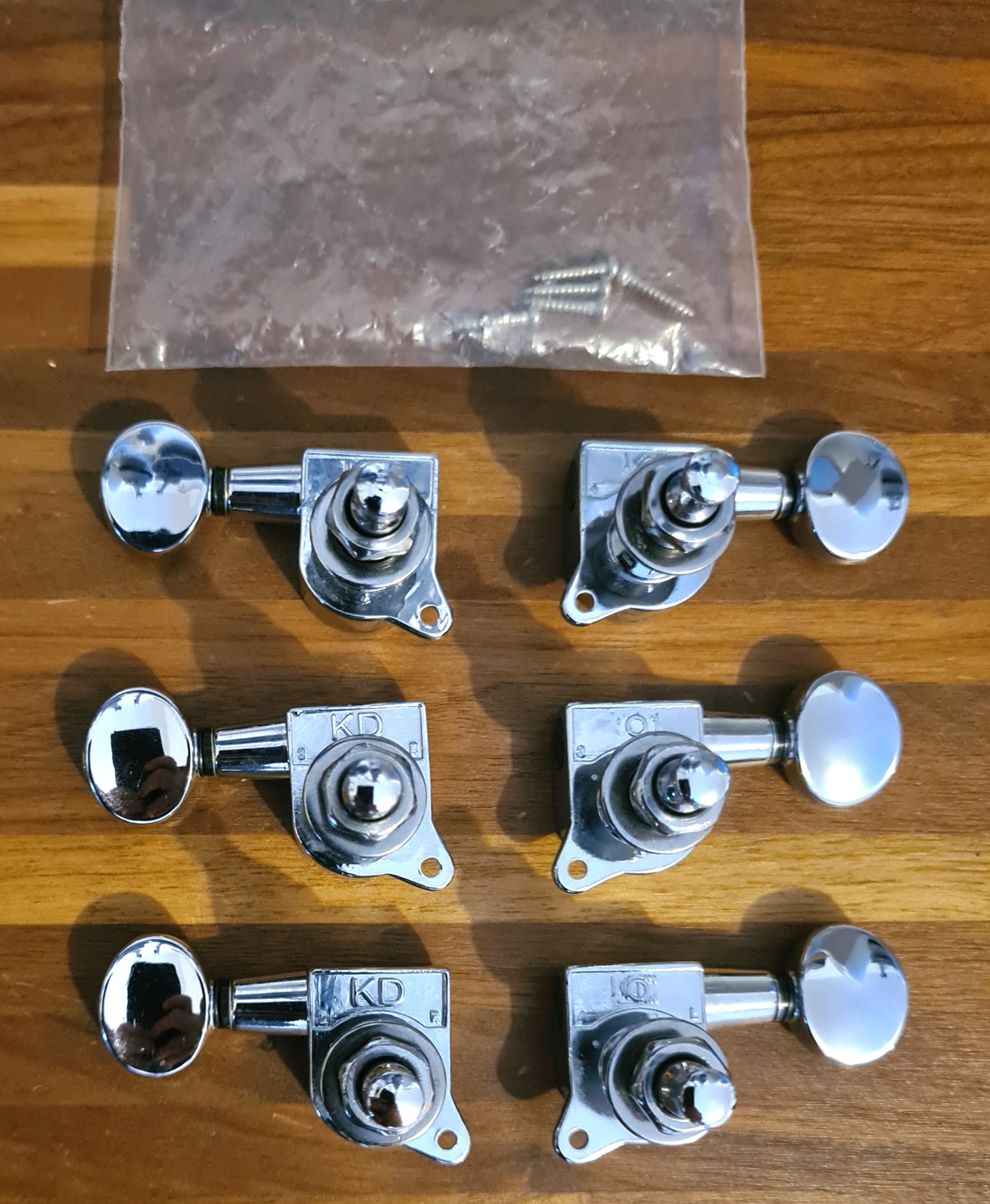 6 mécaniques guitare Ibanez
