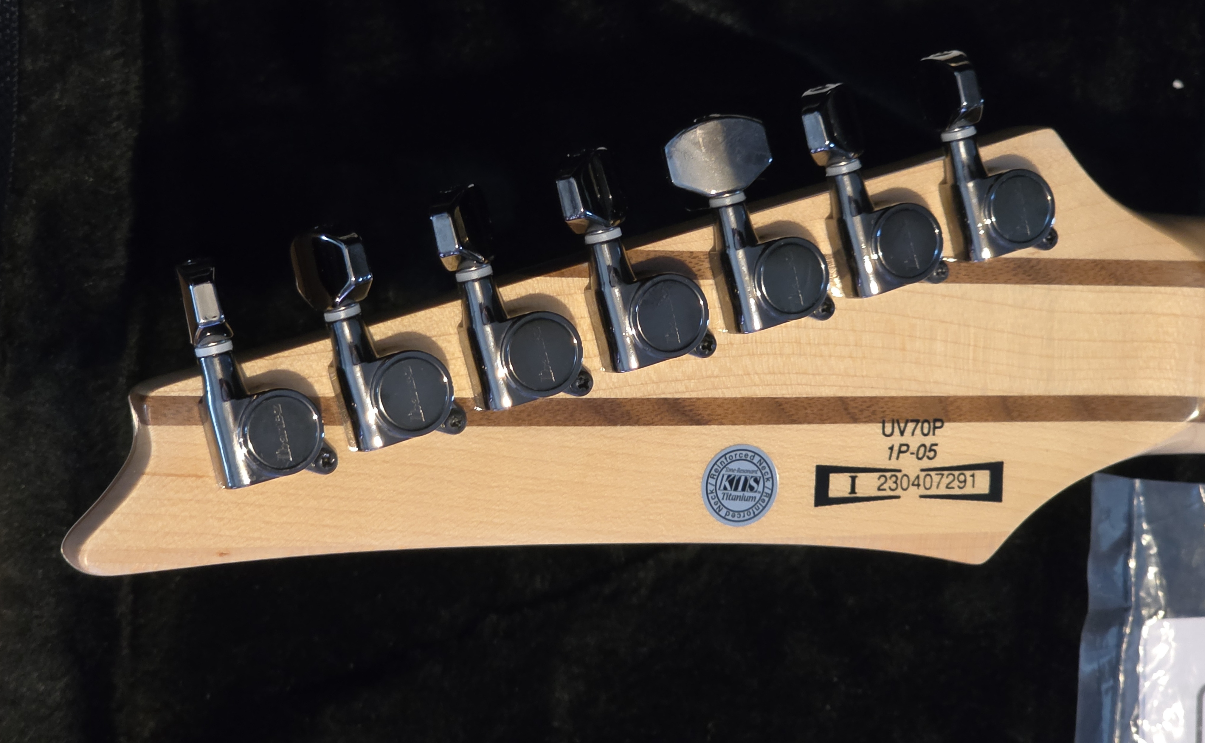 Ibanez UV70P Premium Steve Vai Signature (98917)