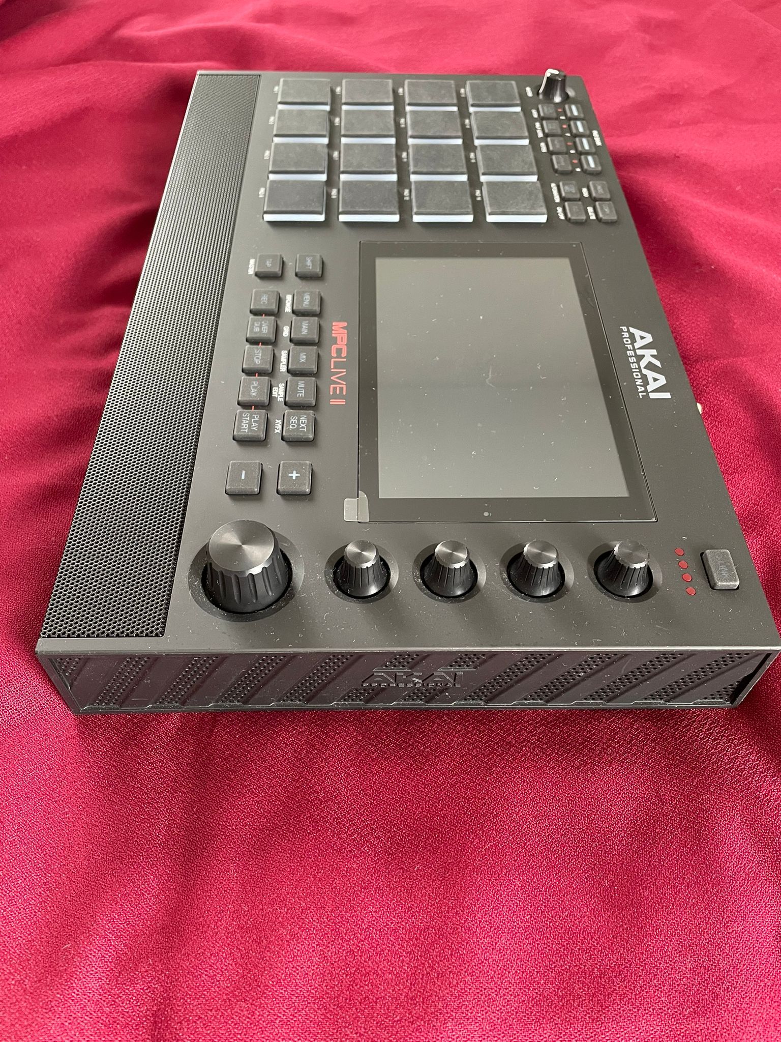 Akai Professional MPC Live II (52965)