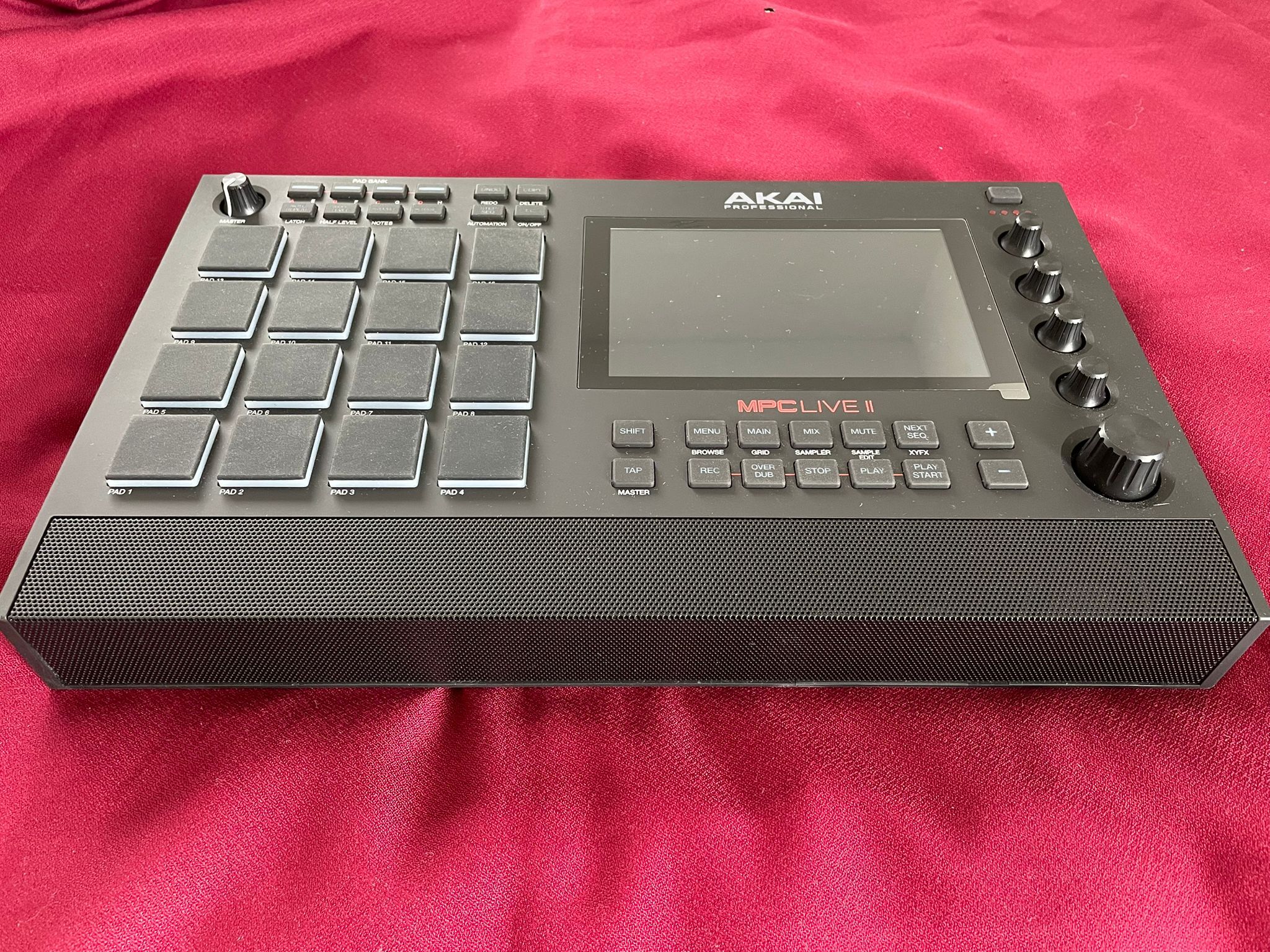 Akai Professional MPC Live II (93891)