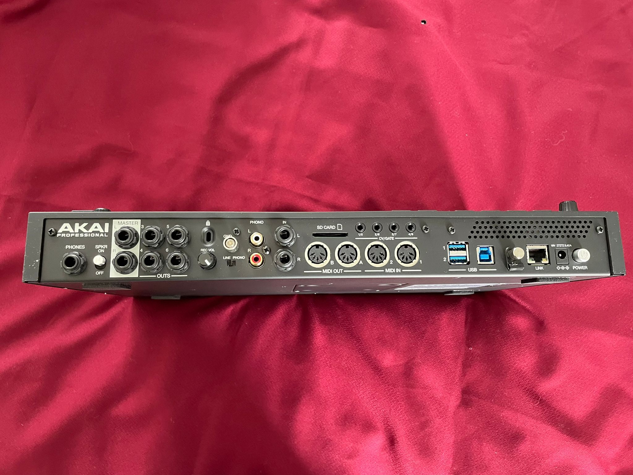 Akai Professional MPC Live II (96913)