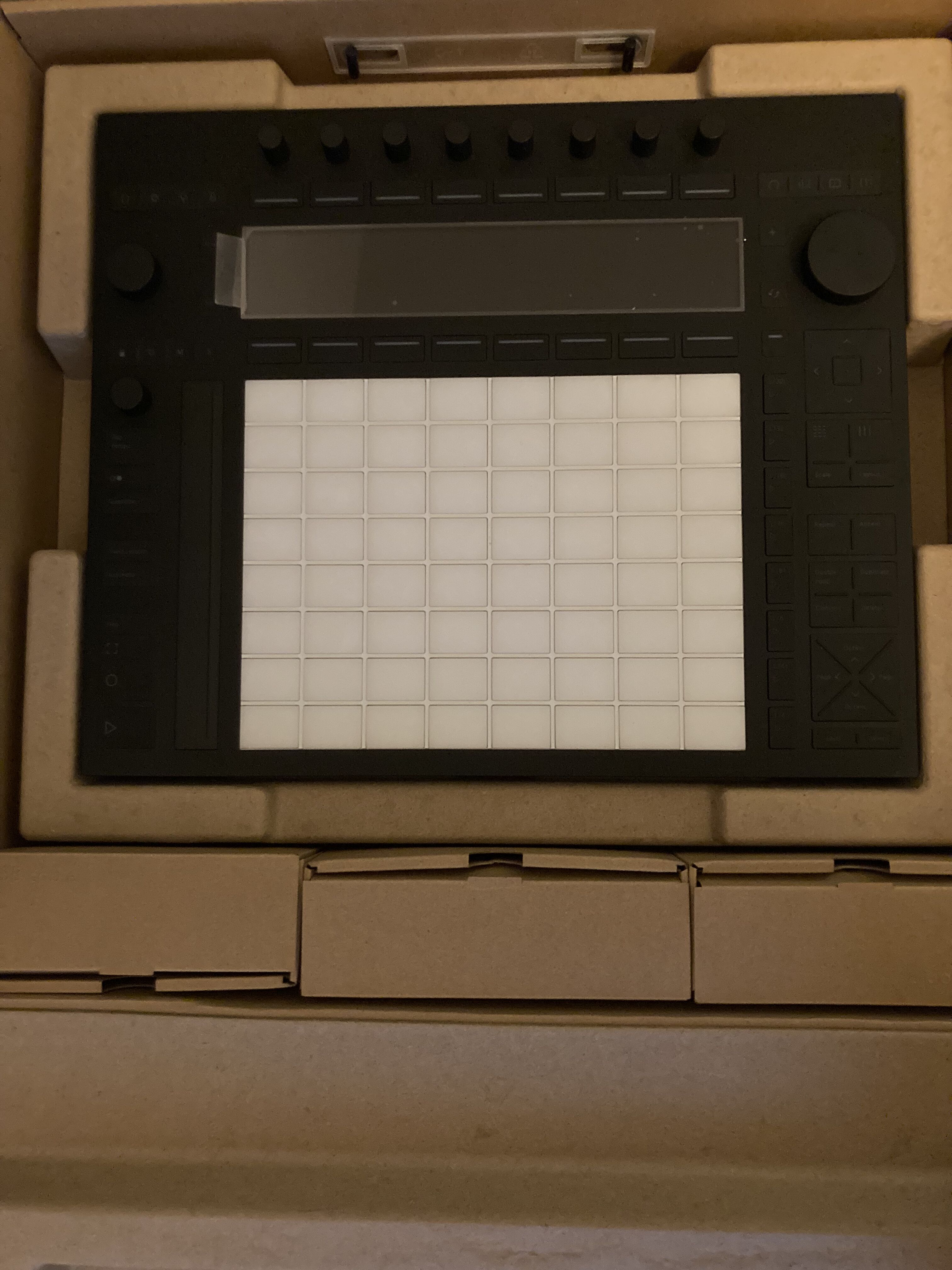 Vends ableton push 3 sous garantie
