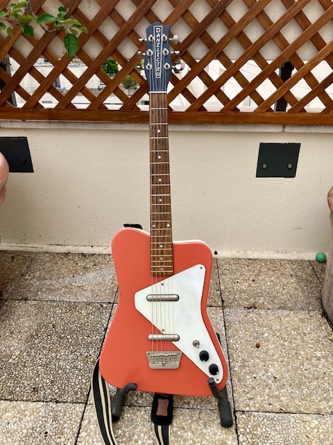 Vends Danelectro dano pro