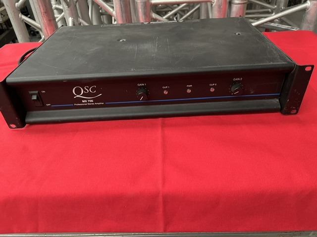QSC MX 700