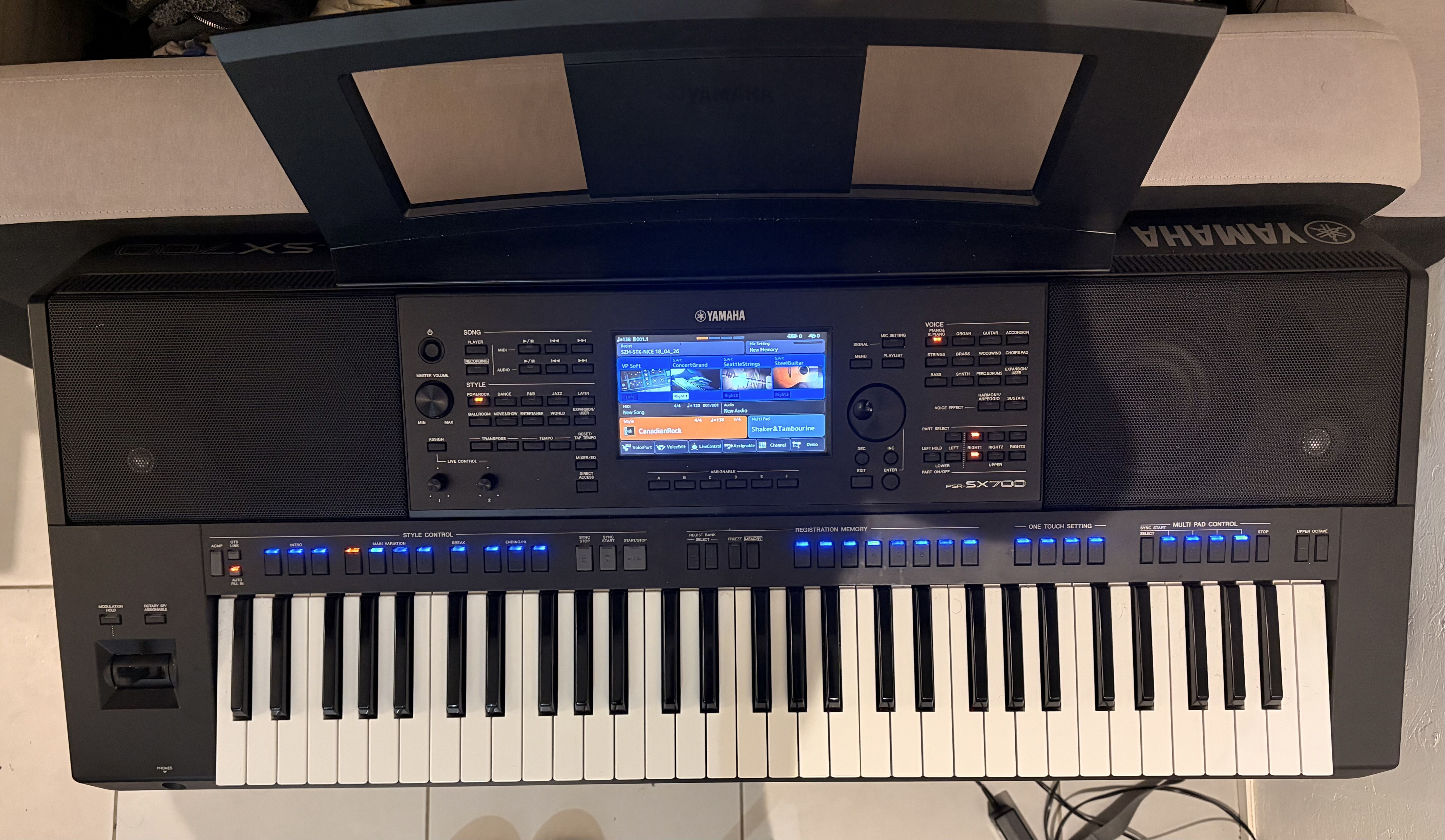 Vends Yamaha PSR SX700