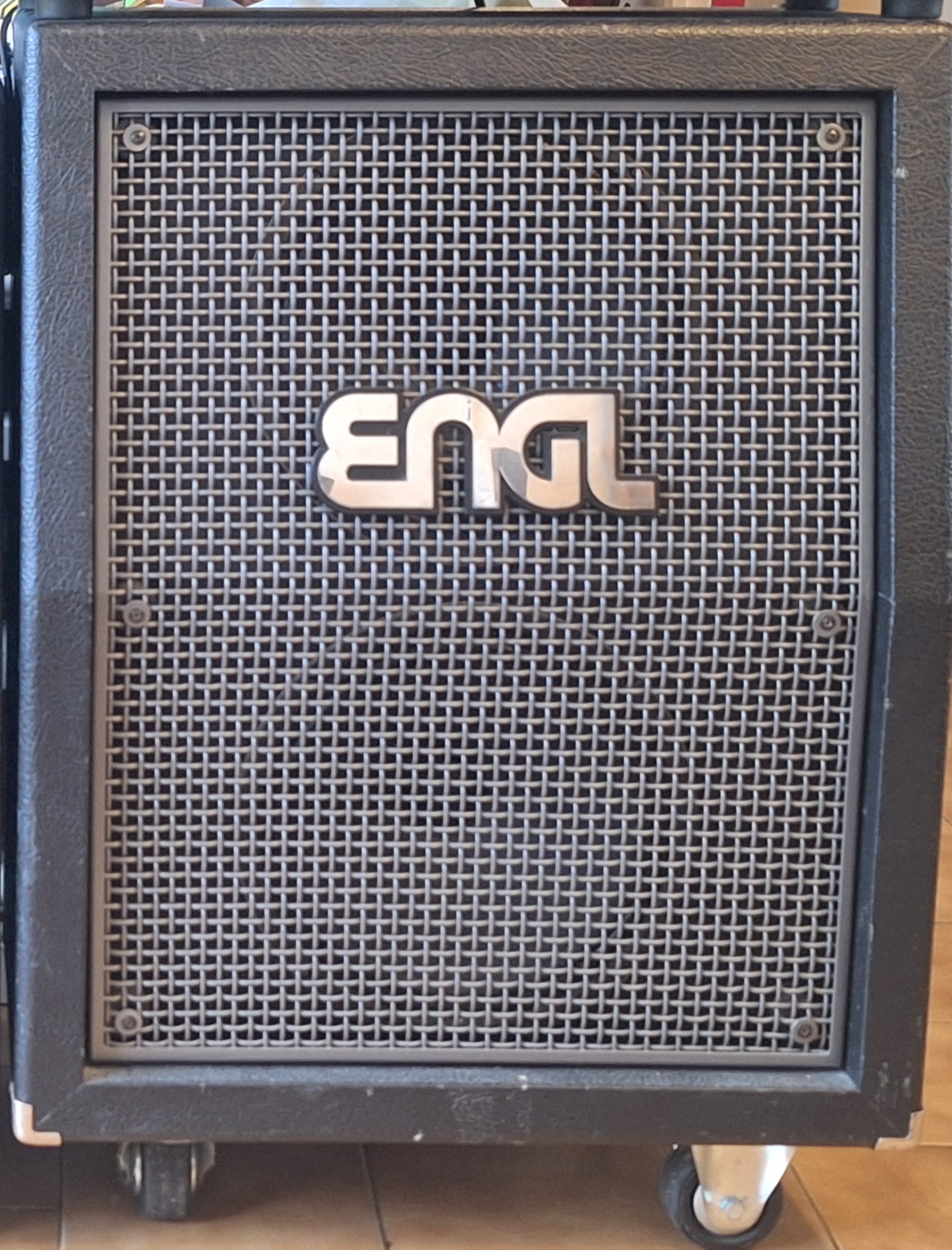 Vends Baffle ENGL E212V