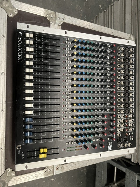 Soundcraft M12 (36240)