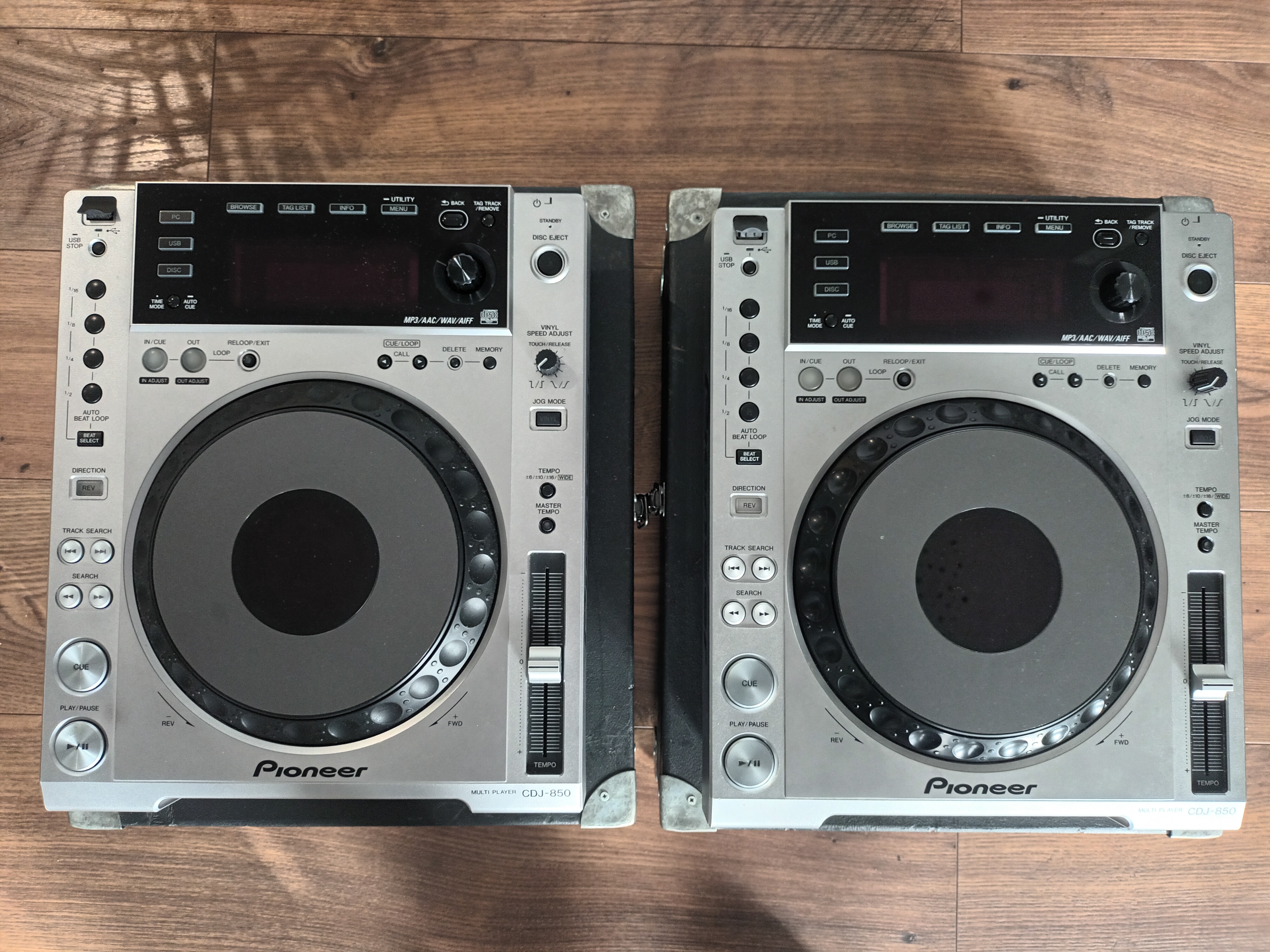 Paire de platines CDJ 850