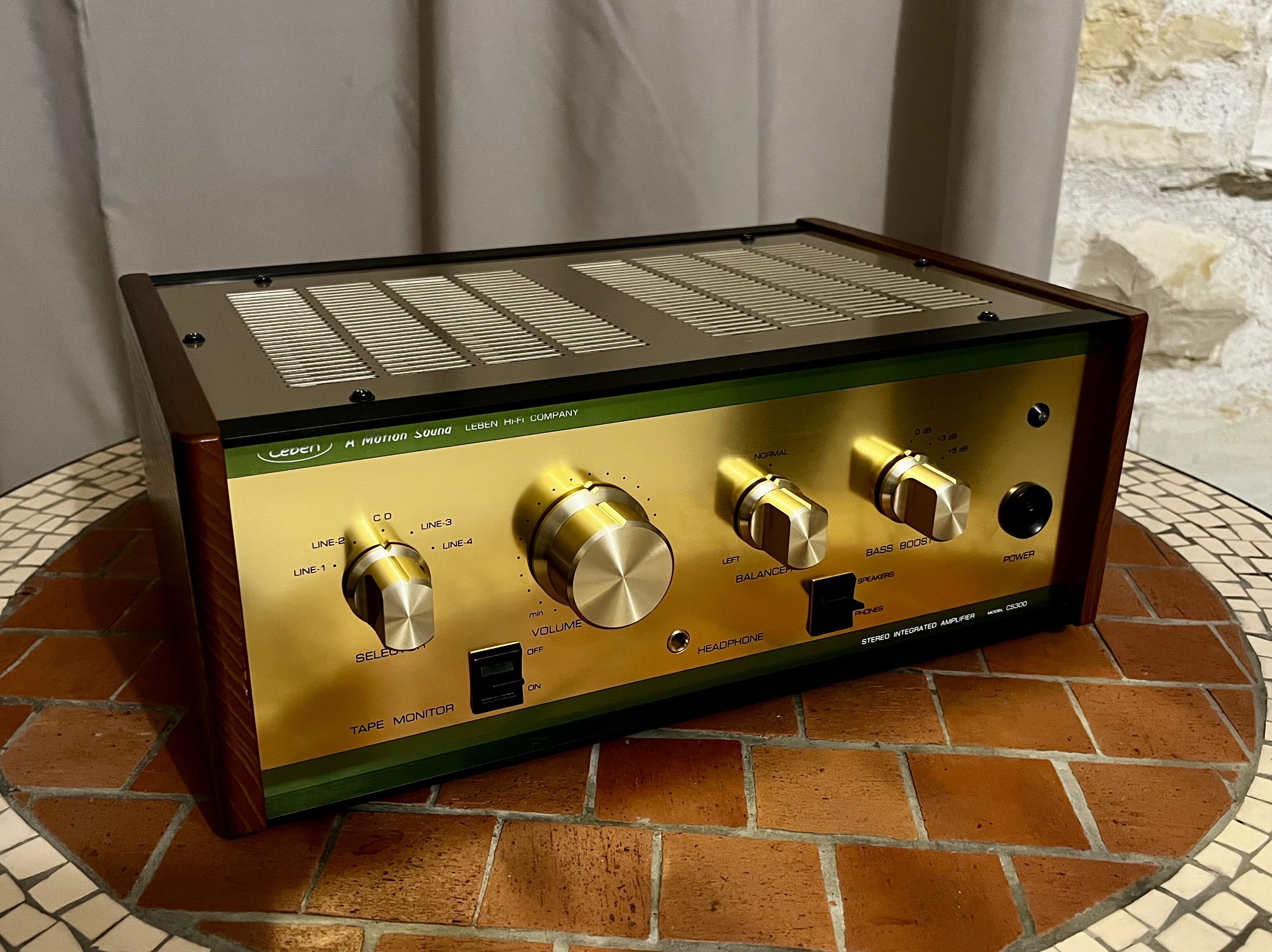 Leben CS300 – amplificateur intégré à tubes – 230V