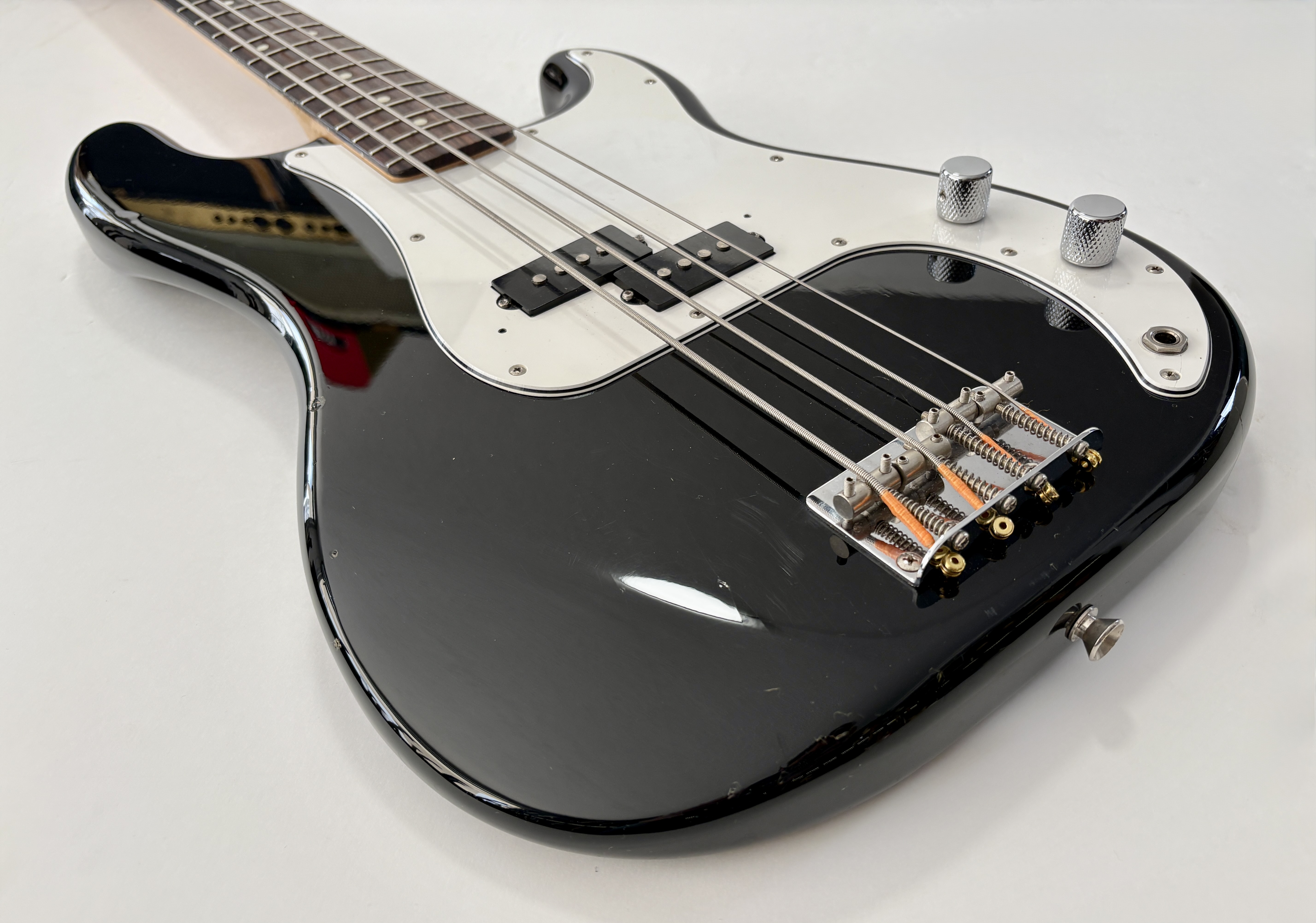 Fender Precision Bass Japan (90320)
