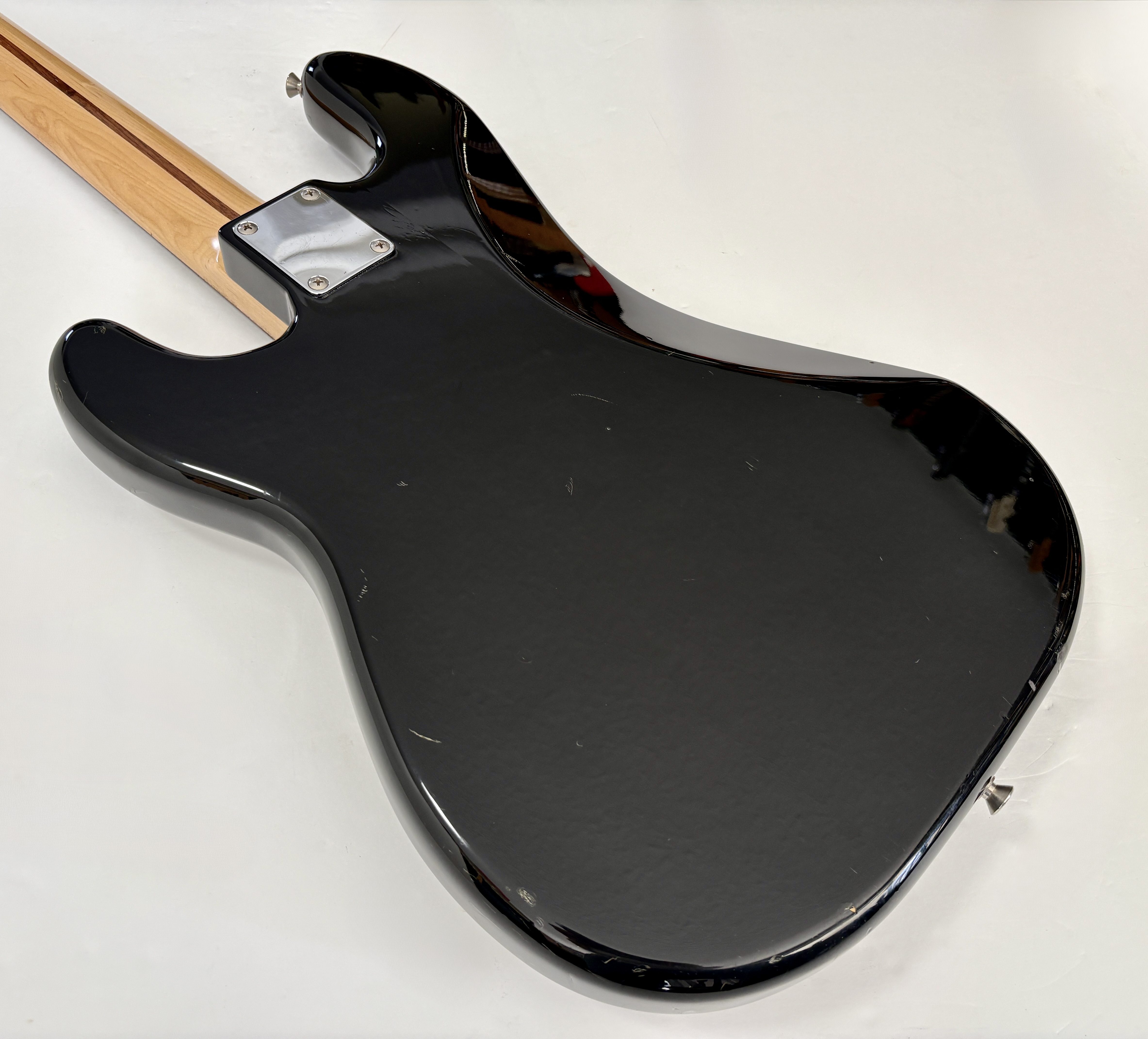 Fender Precision Bass Japan (8572)