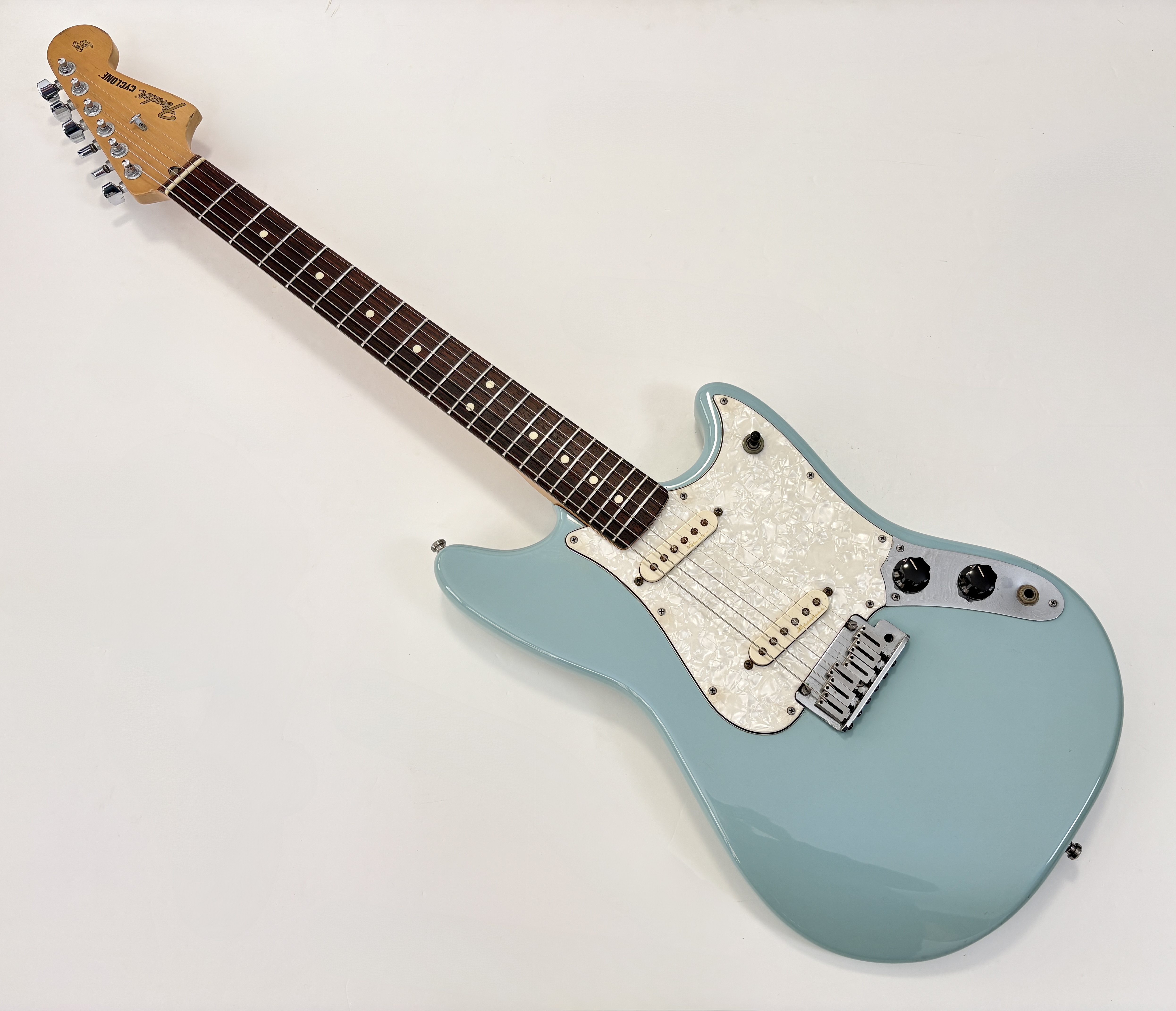Fender Deluxe Cyclone (57625)