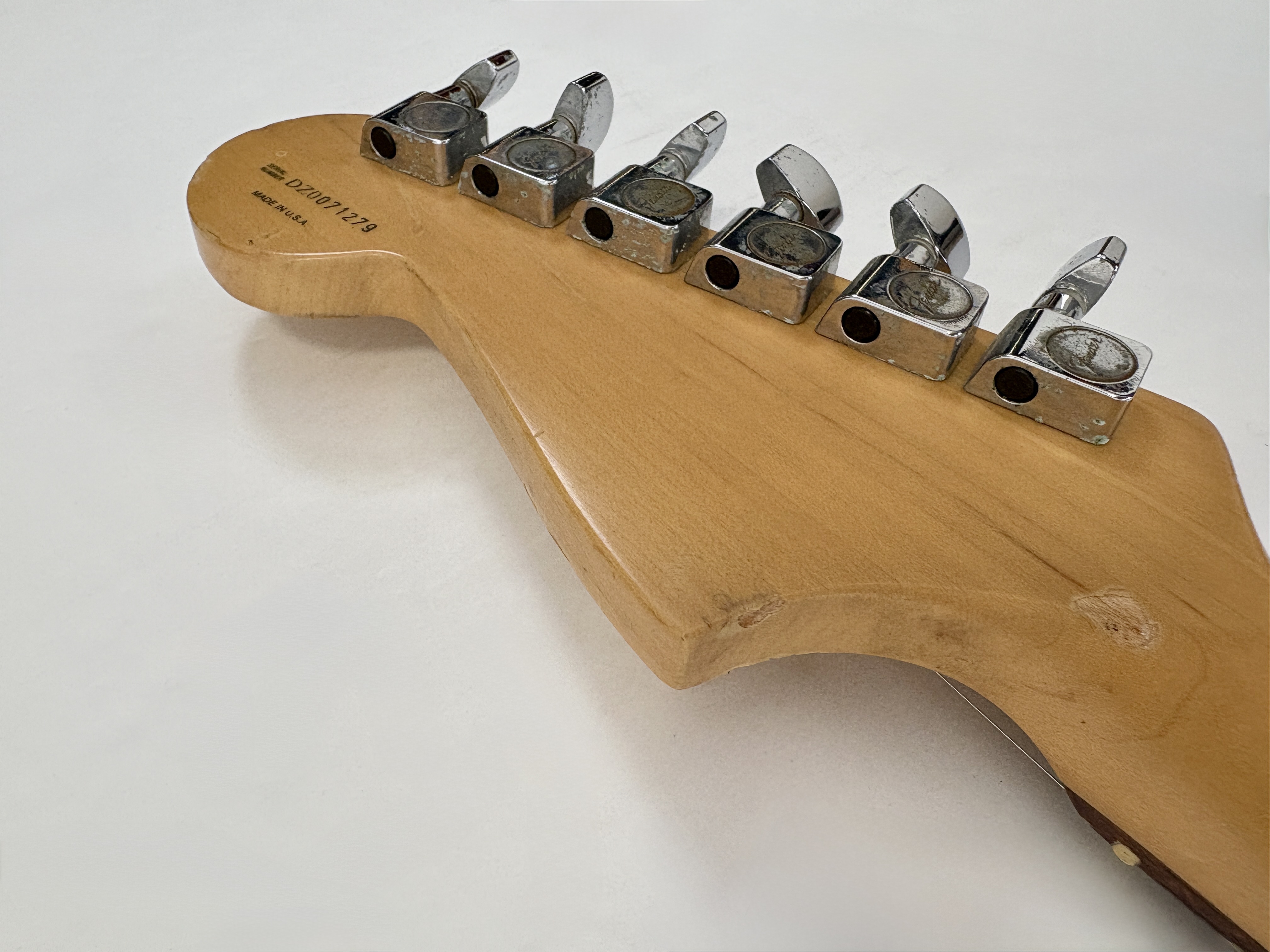 Fender Deluxe Cyclone (69107)