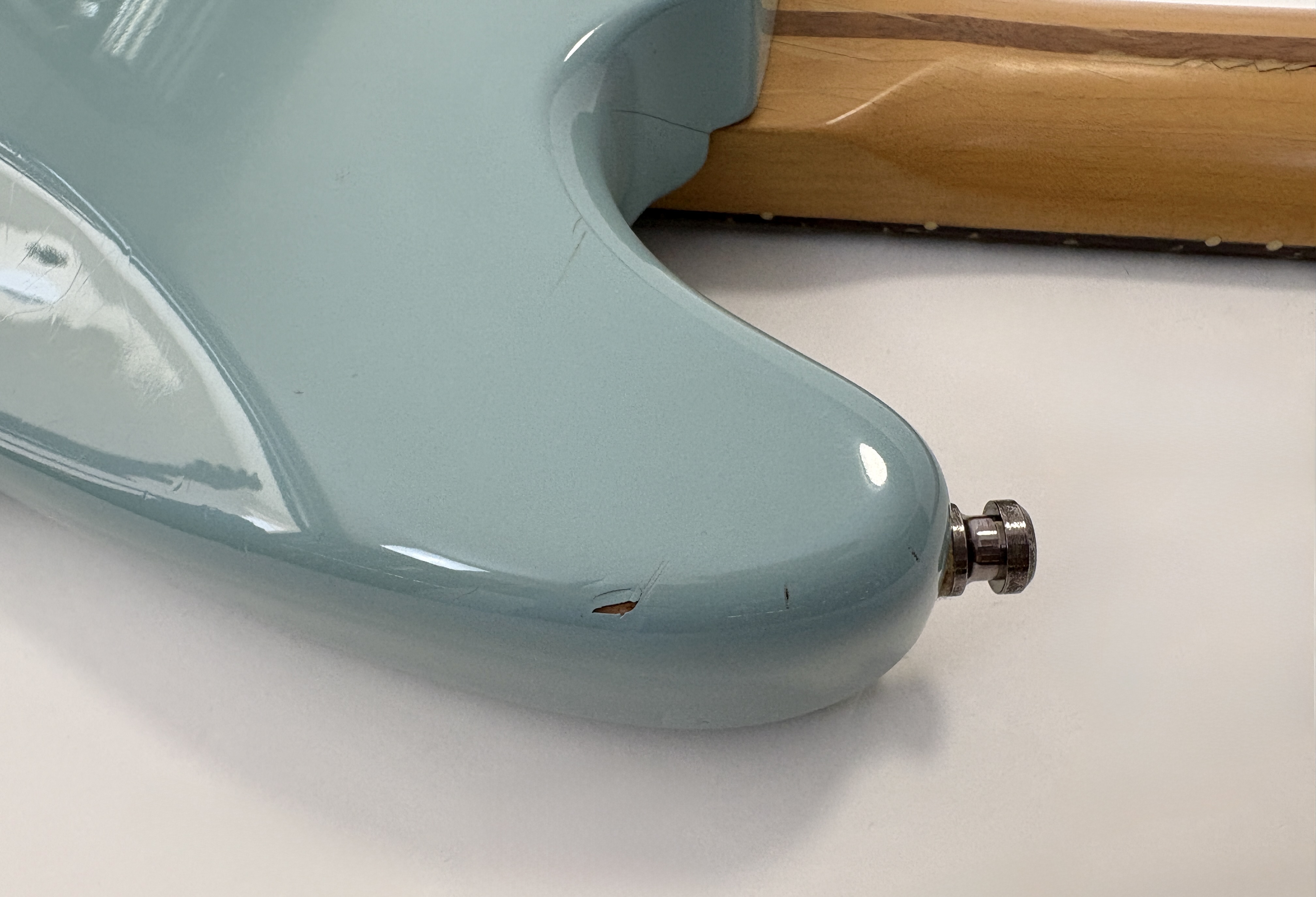 Fender Deluxe Cyclone (34222)