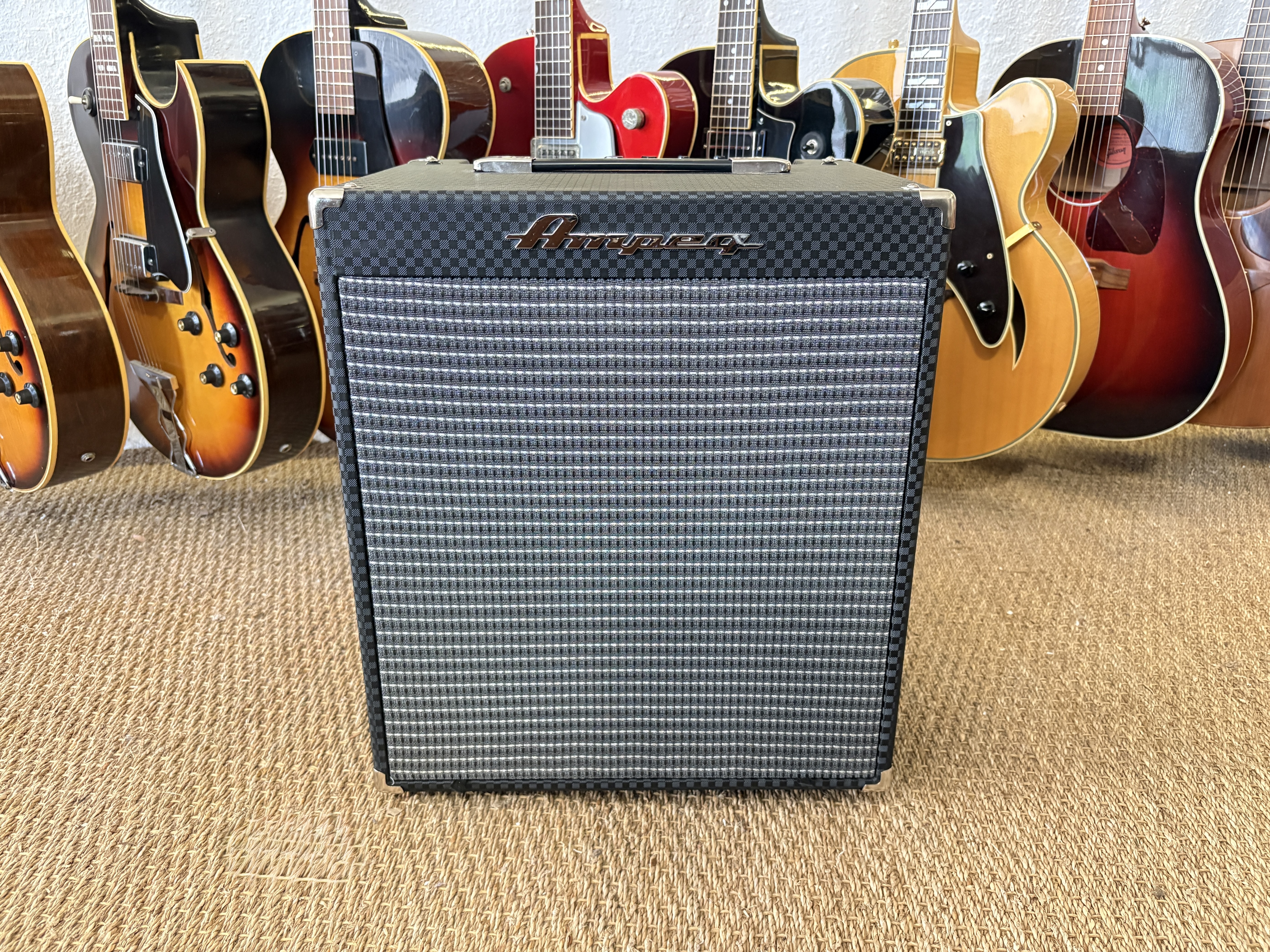 Ampeg RB-110 Rocket Bass