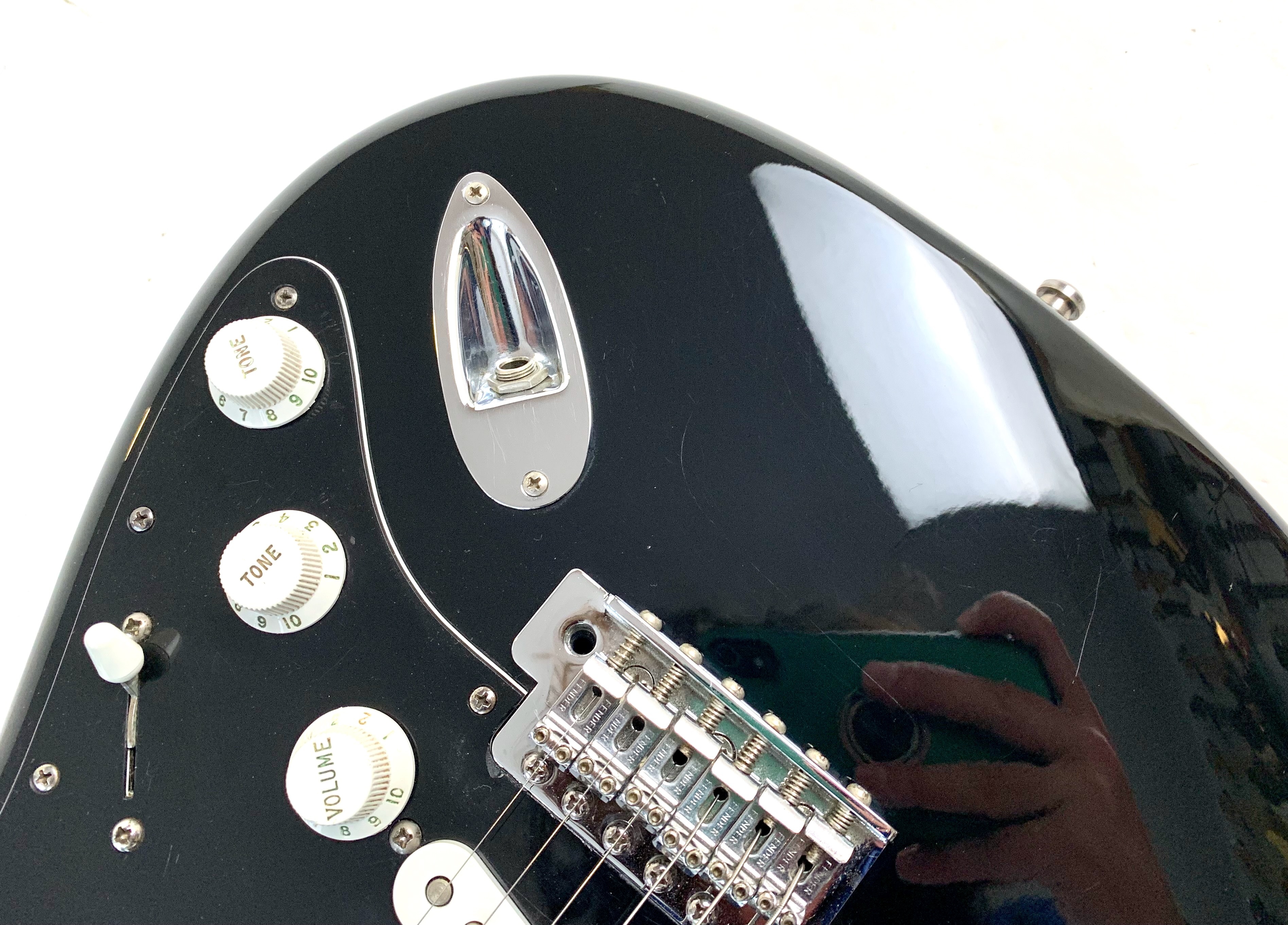 Fender Standard Stratocaster (2006-2008) (79272)