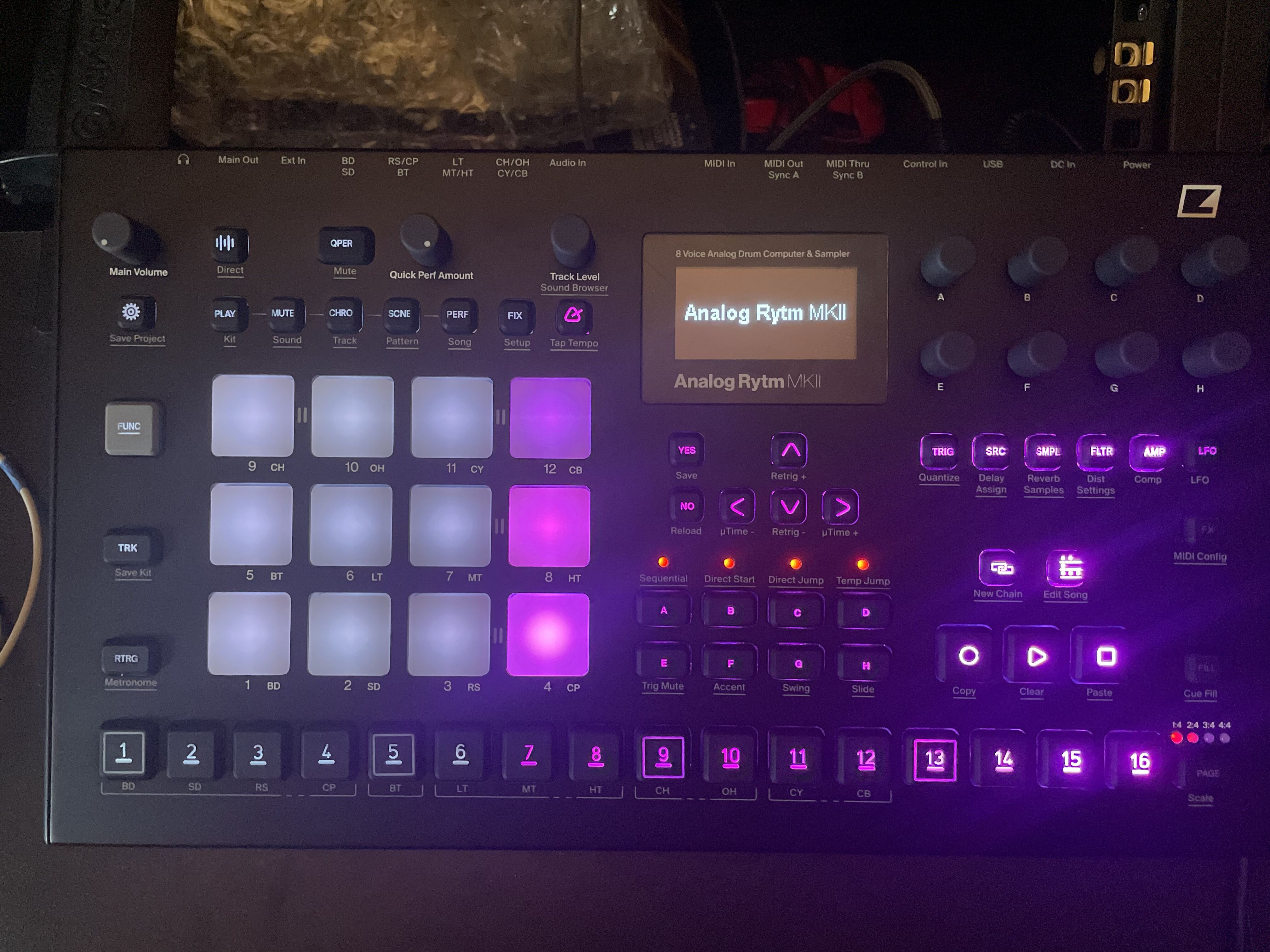 ANALOG RYTM MK2 BLACK