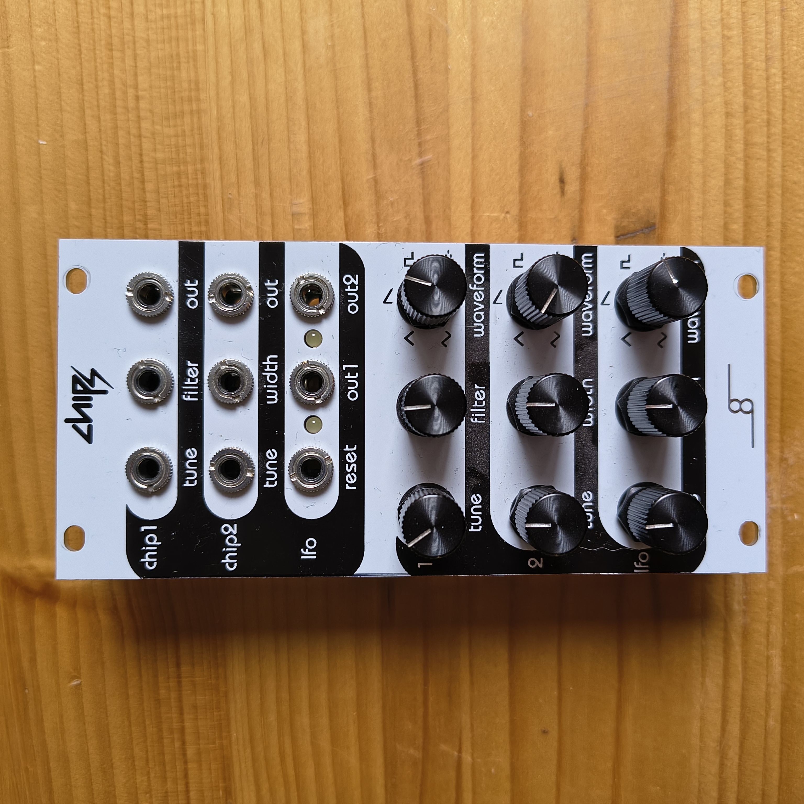 Cre8audio Chipz | Dual VCO / LFO