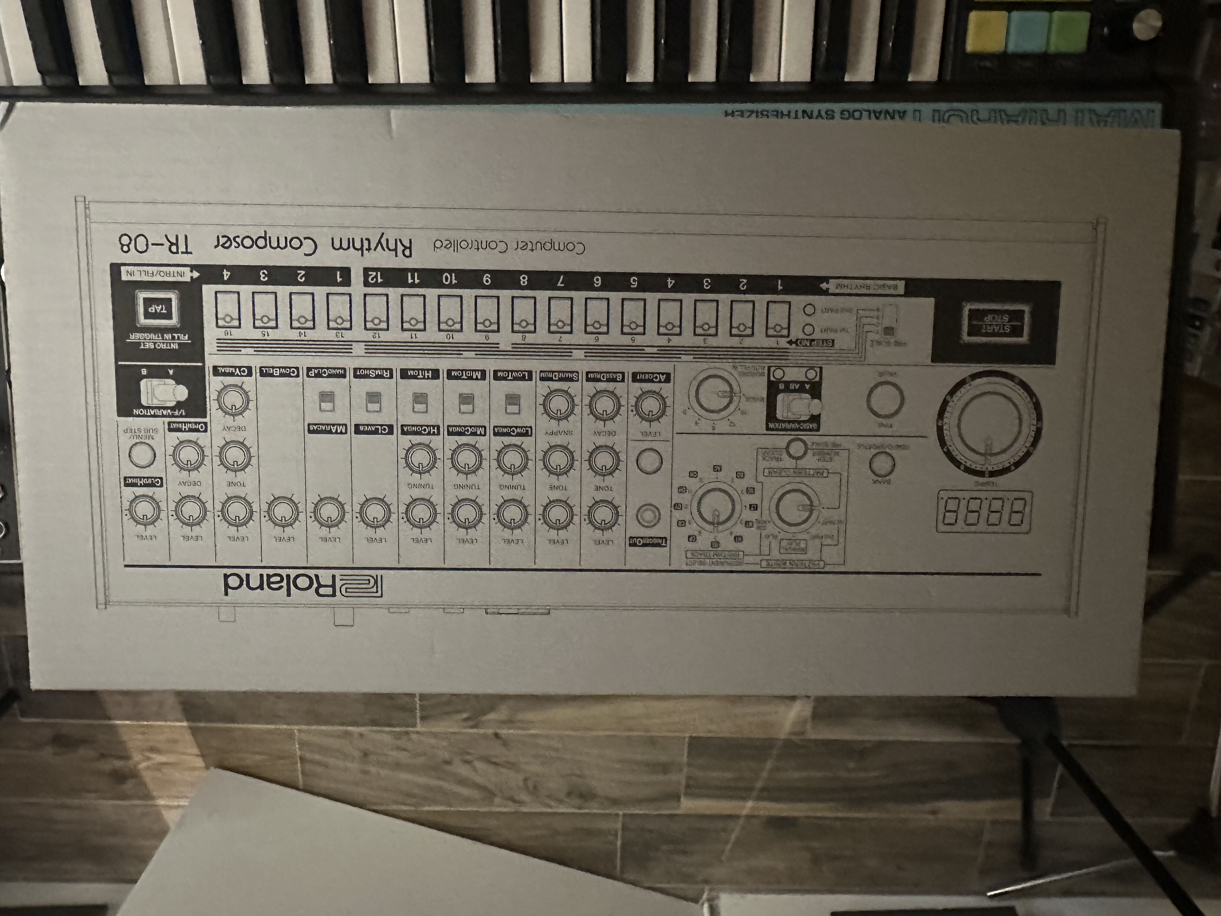 VENDS TR-08