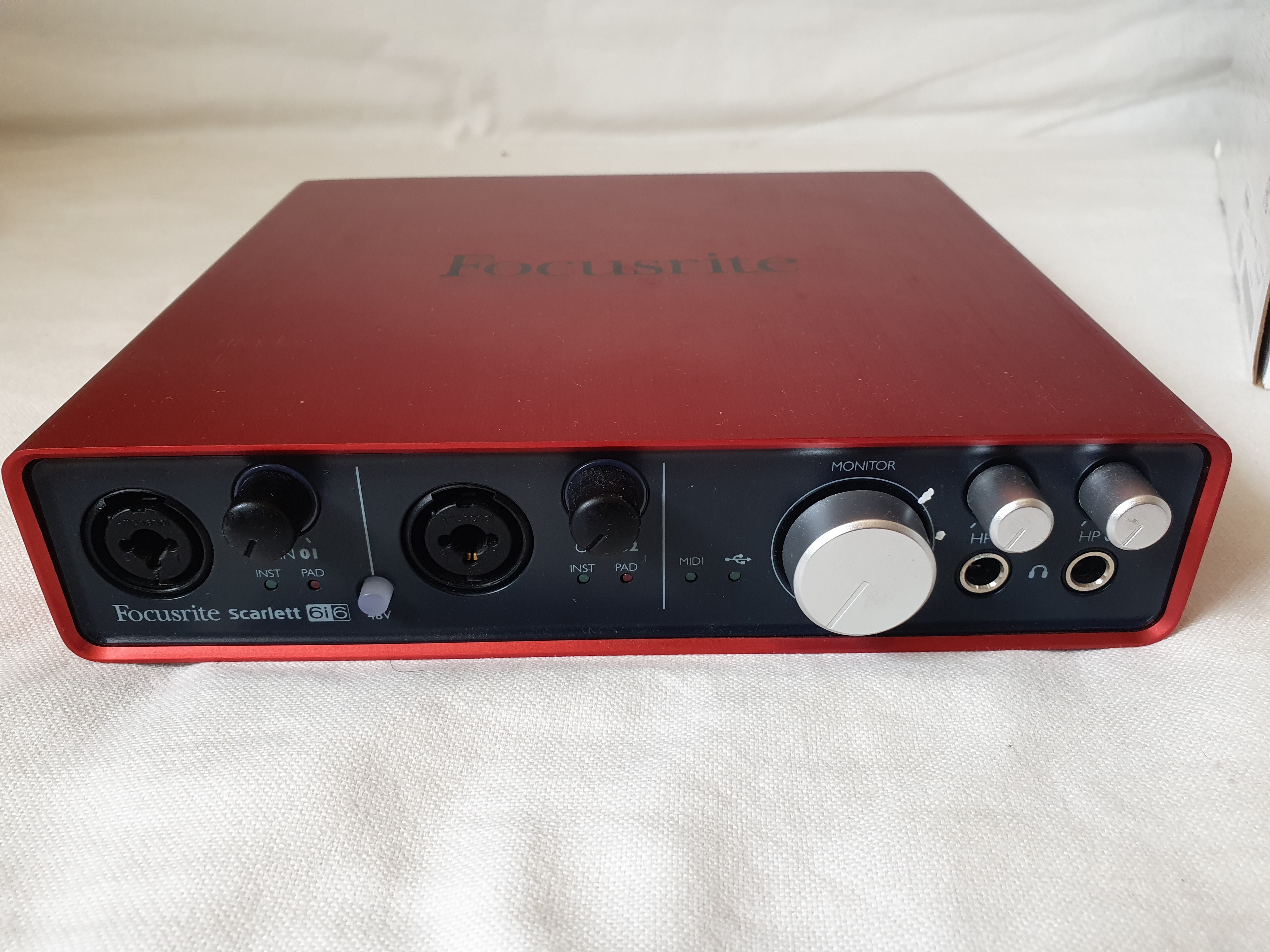 Vends interface audio Focusrite Scarlett 6i6