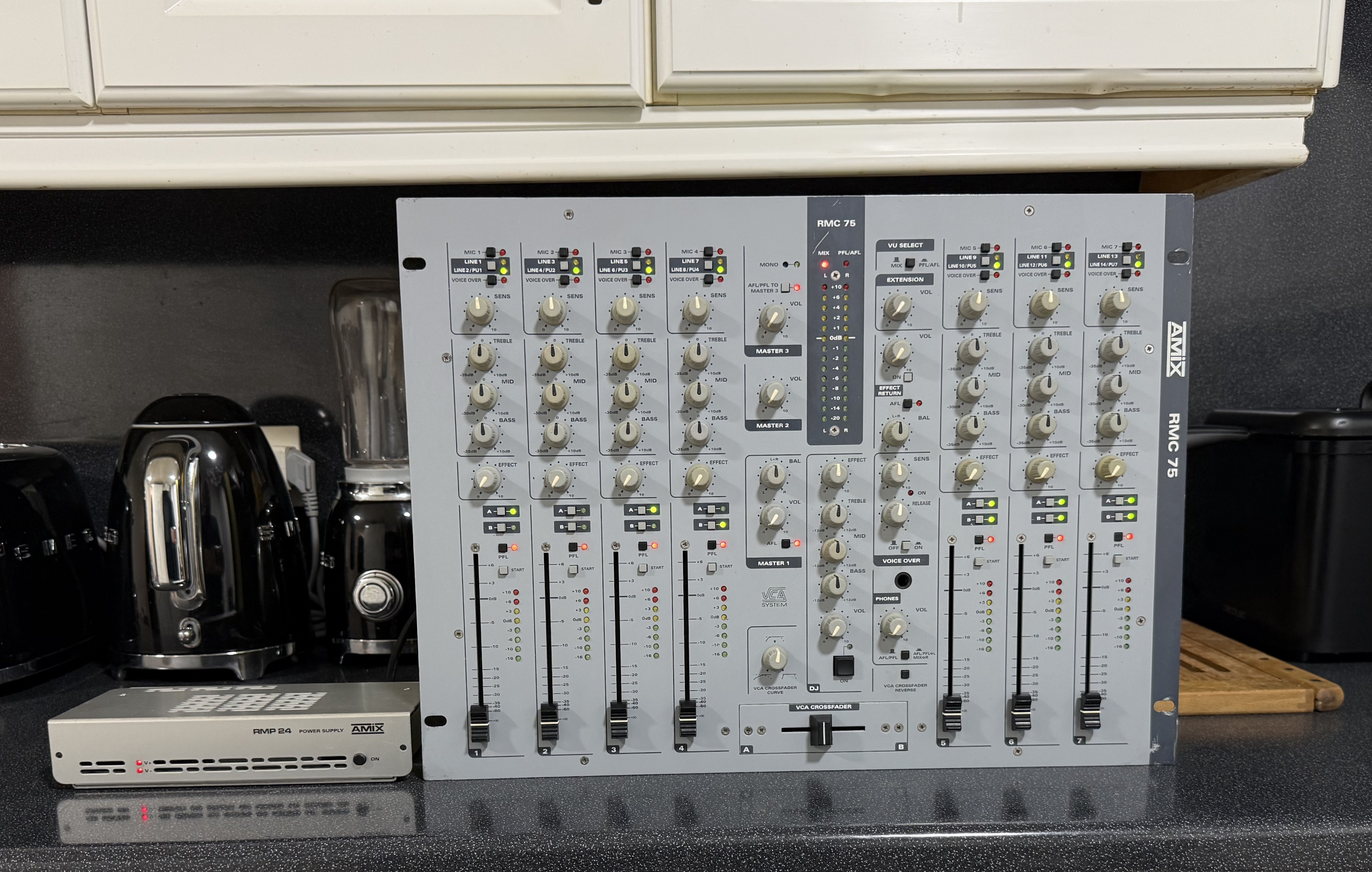 Table de Mixage Amix RMC75 P parfait état