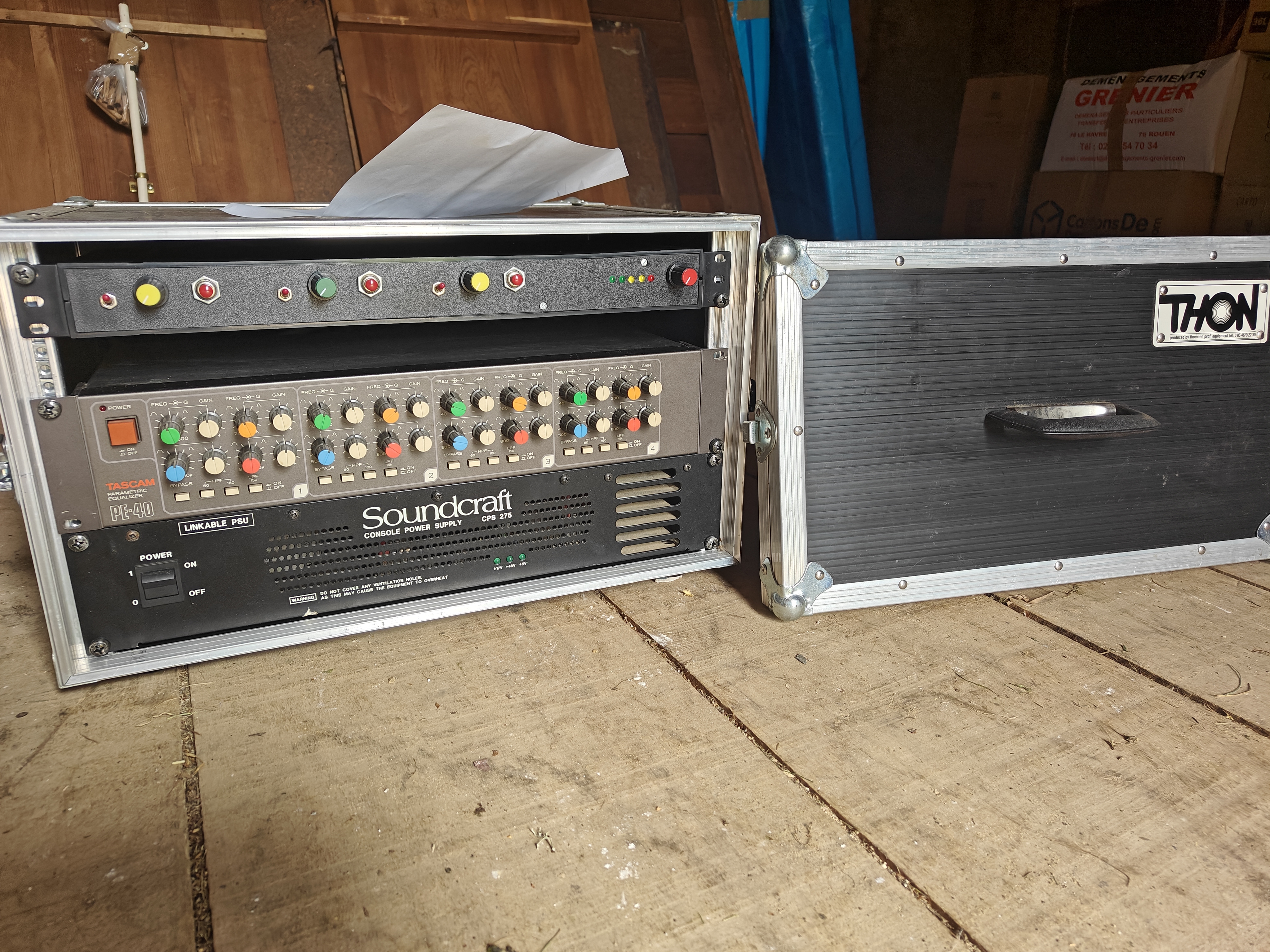 Lot soundcraft CPS 275 + tascam PE 40 + dub siren originale + flycase 6u thon