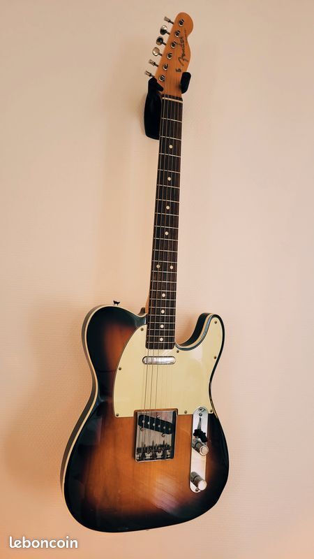 Vends Fender Telecaster Japan custom 62