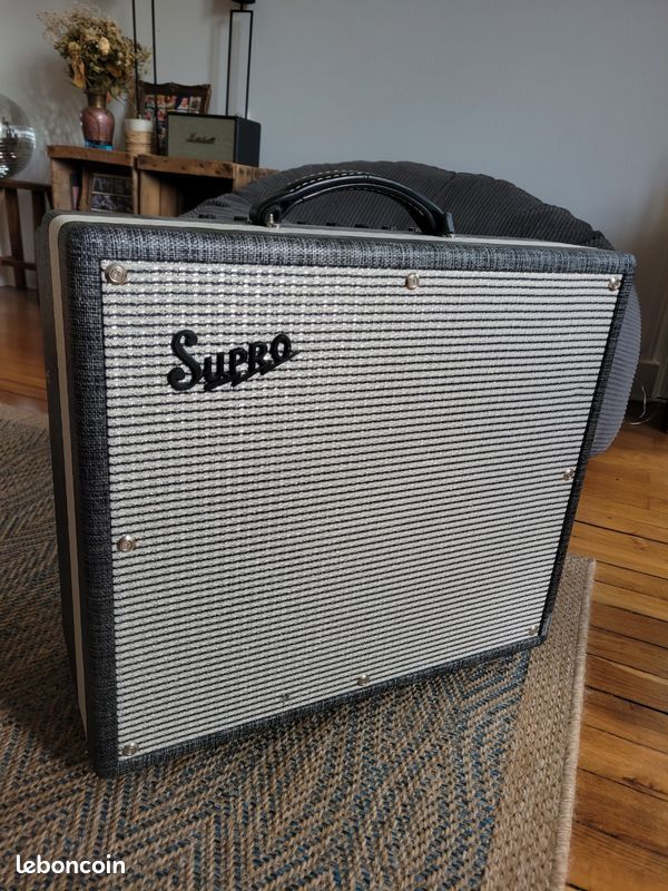 Vends Supro Black Magic Reverb