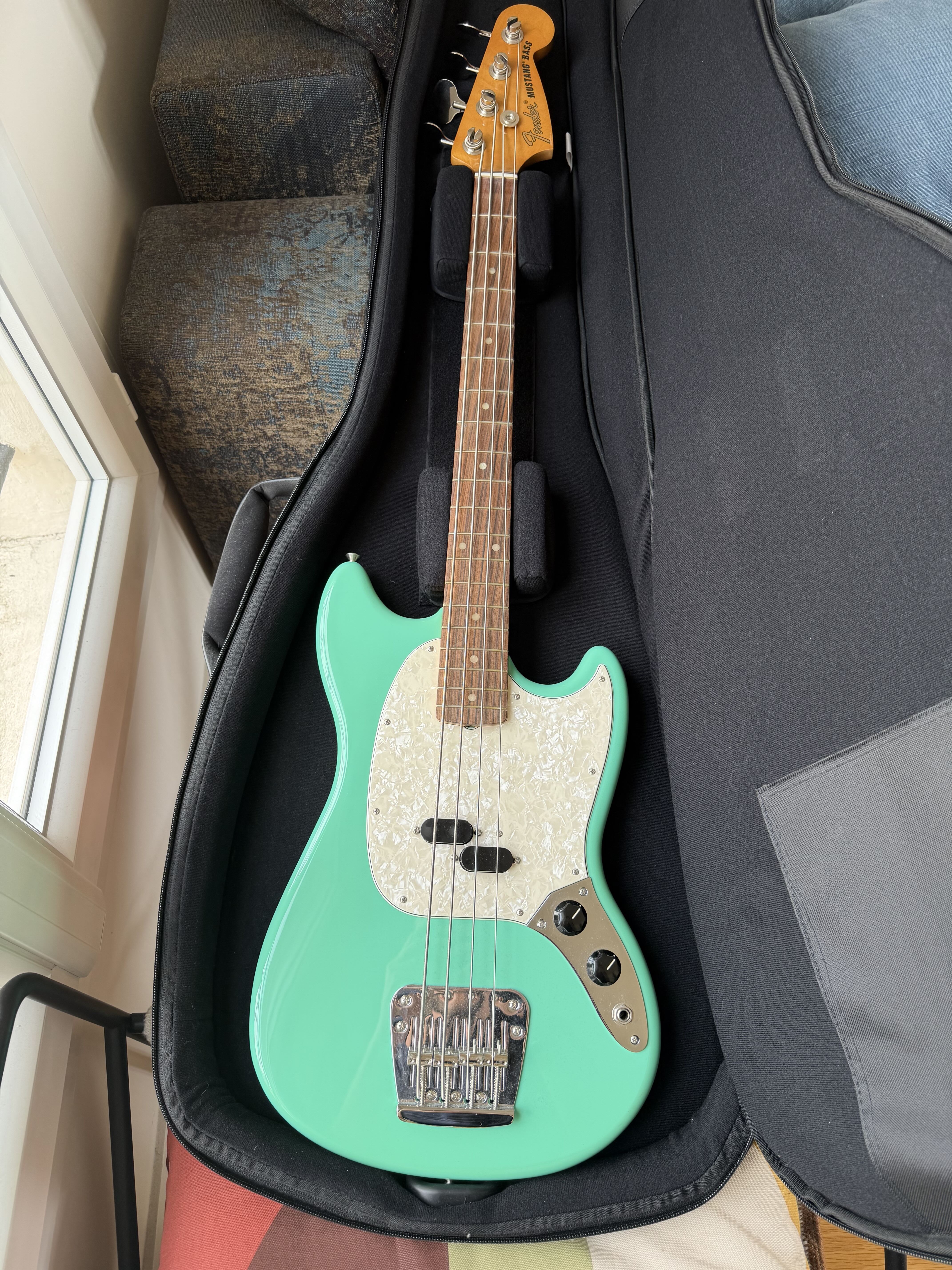 Fender Vintera '60s Mustang Bass Sea Foam Green