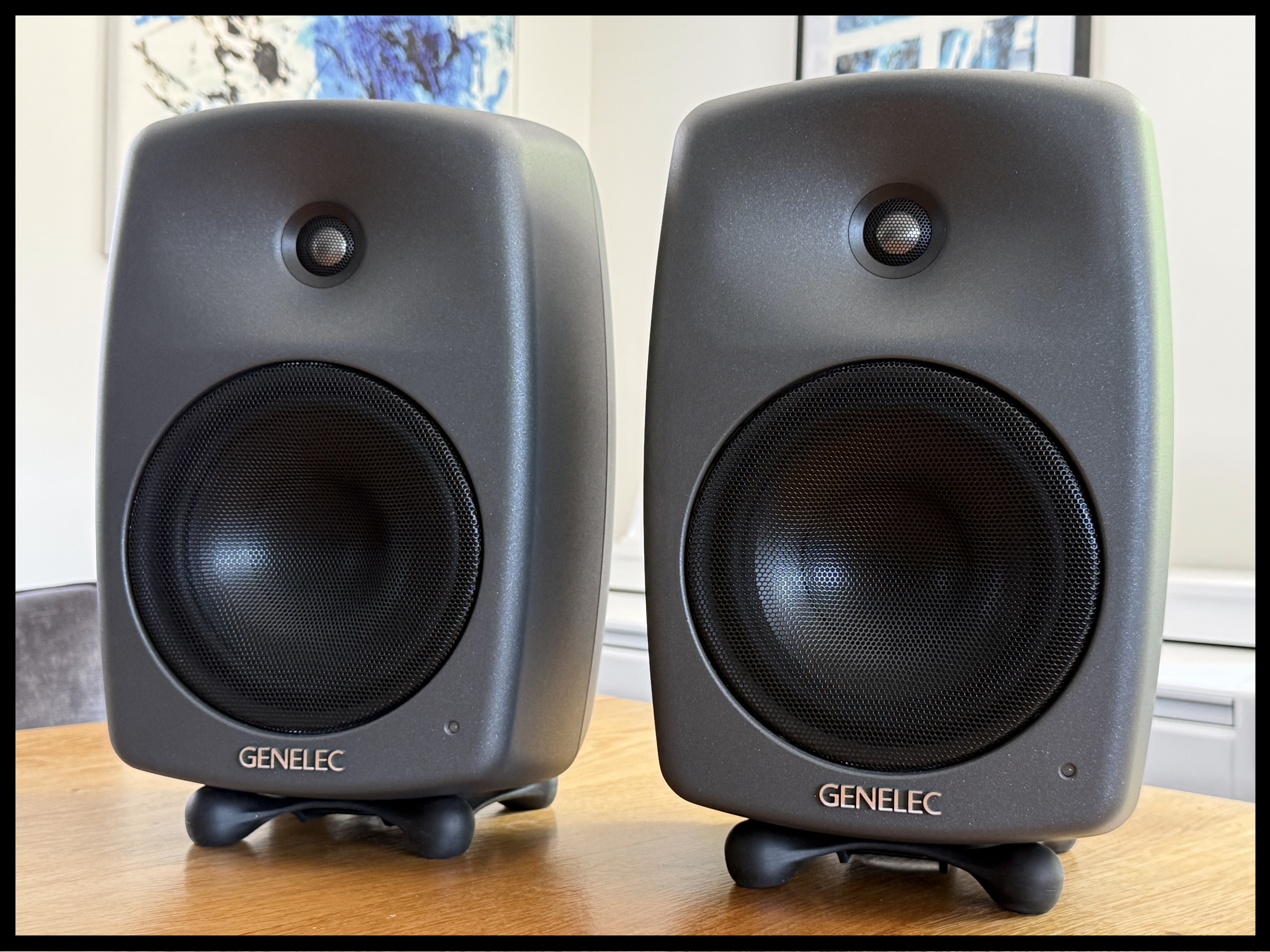 2 Genelec 8040 BPM comme neuve - 1ere Main - inclut 2 Pieds Millenium 
