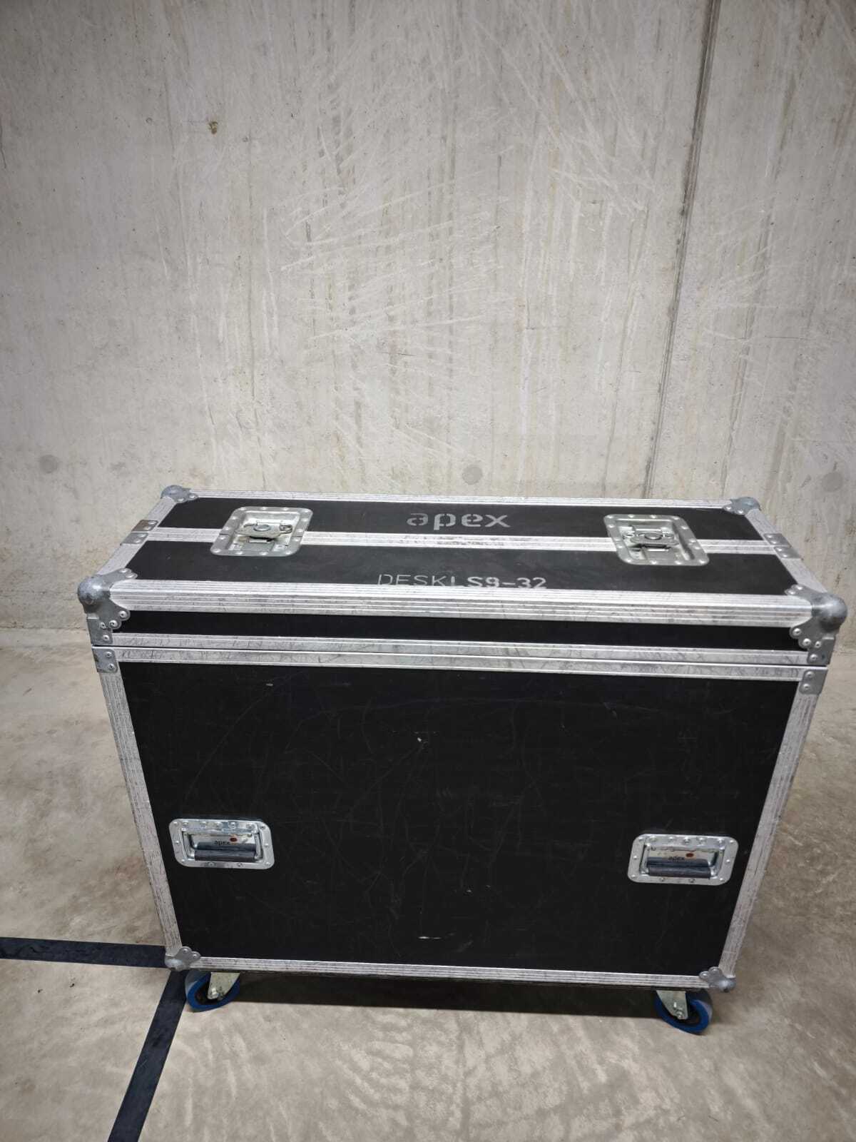 Vends table de mixage Yamaha LS9-32