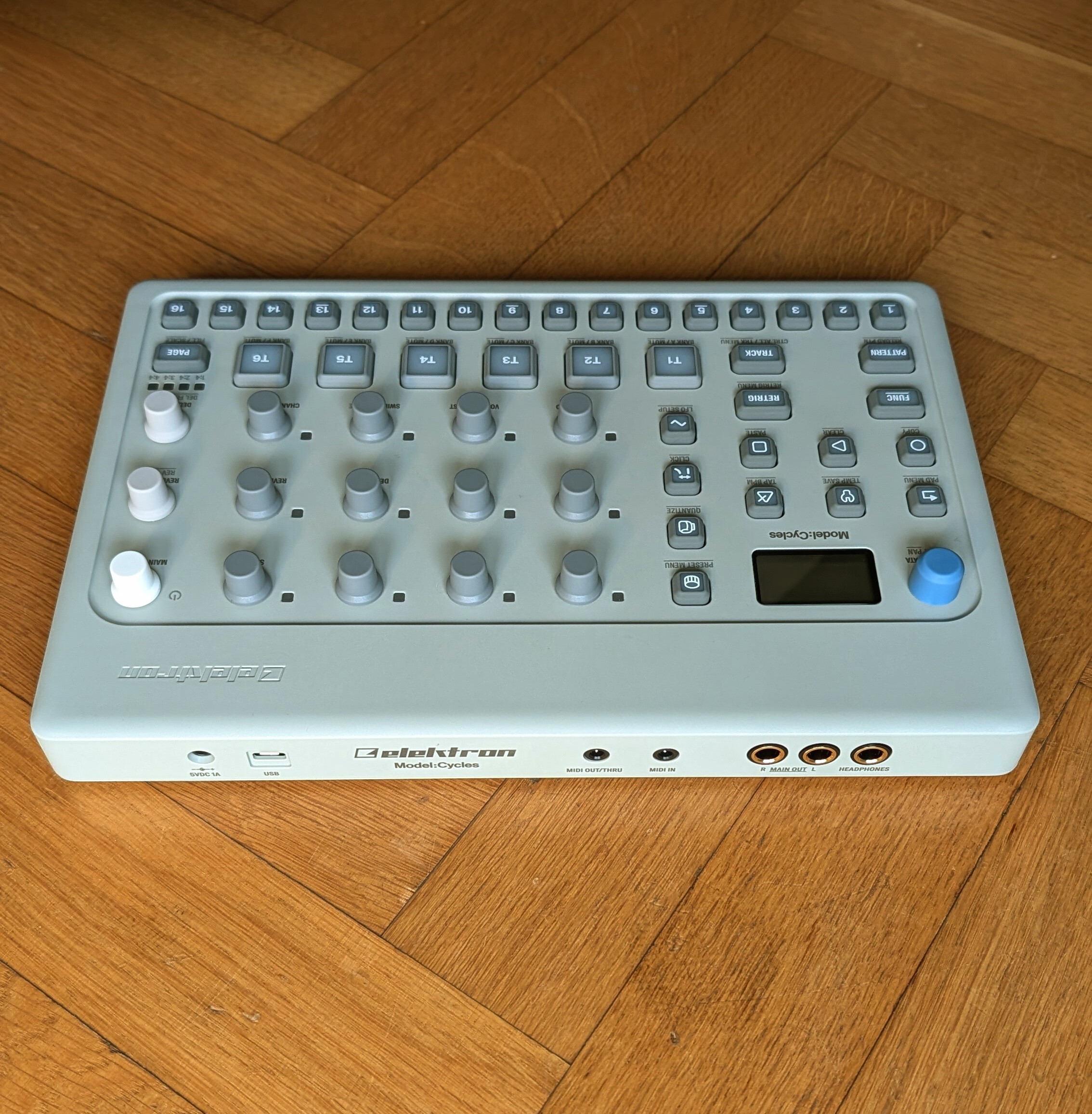 PXL 20260520 143826423
