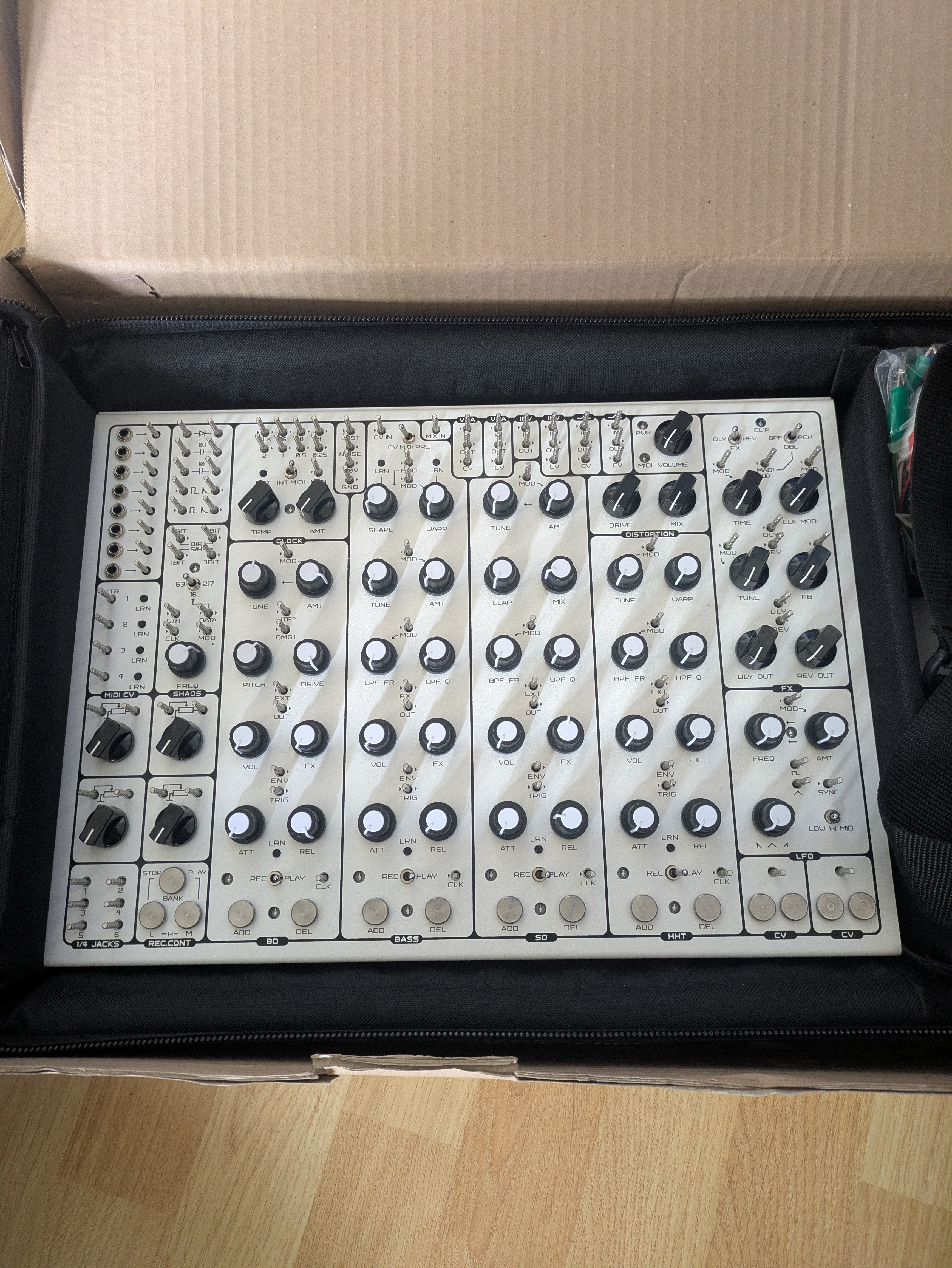 PXL 20260515 122335432