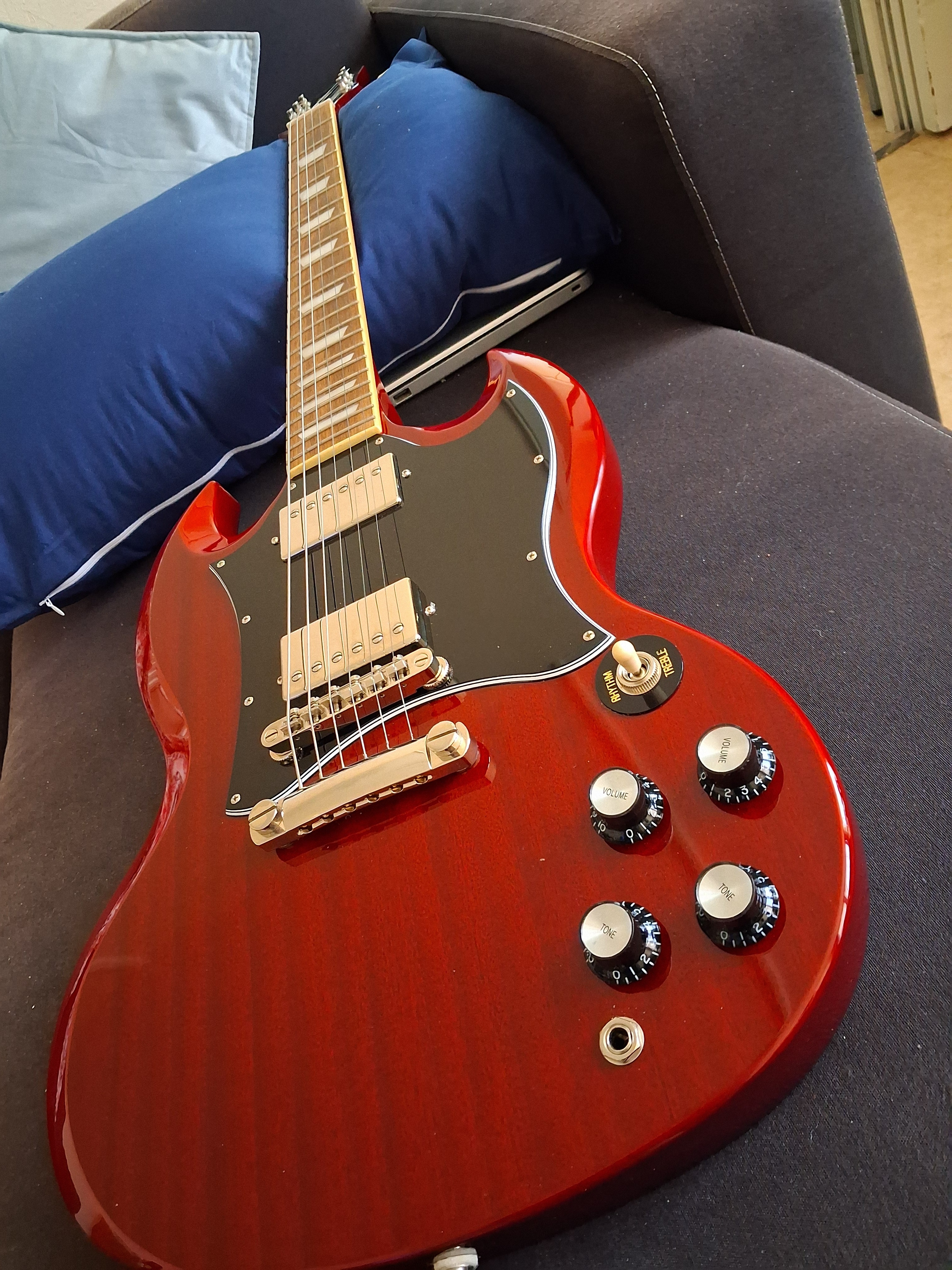Vends Epiphone SG Standard Heritage