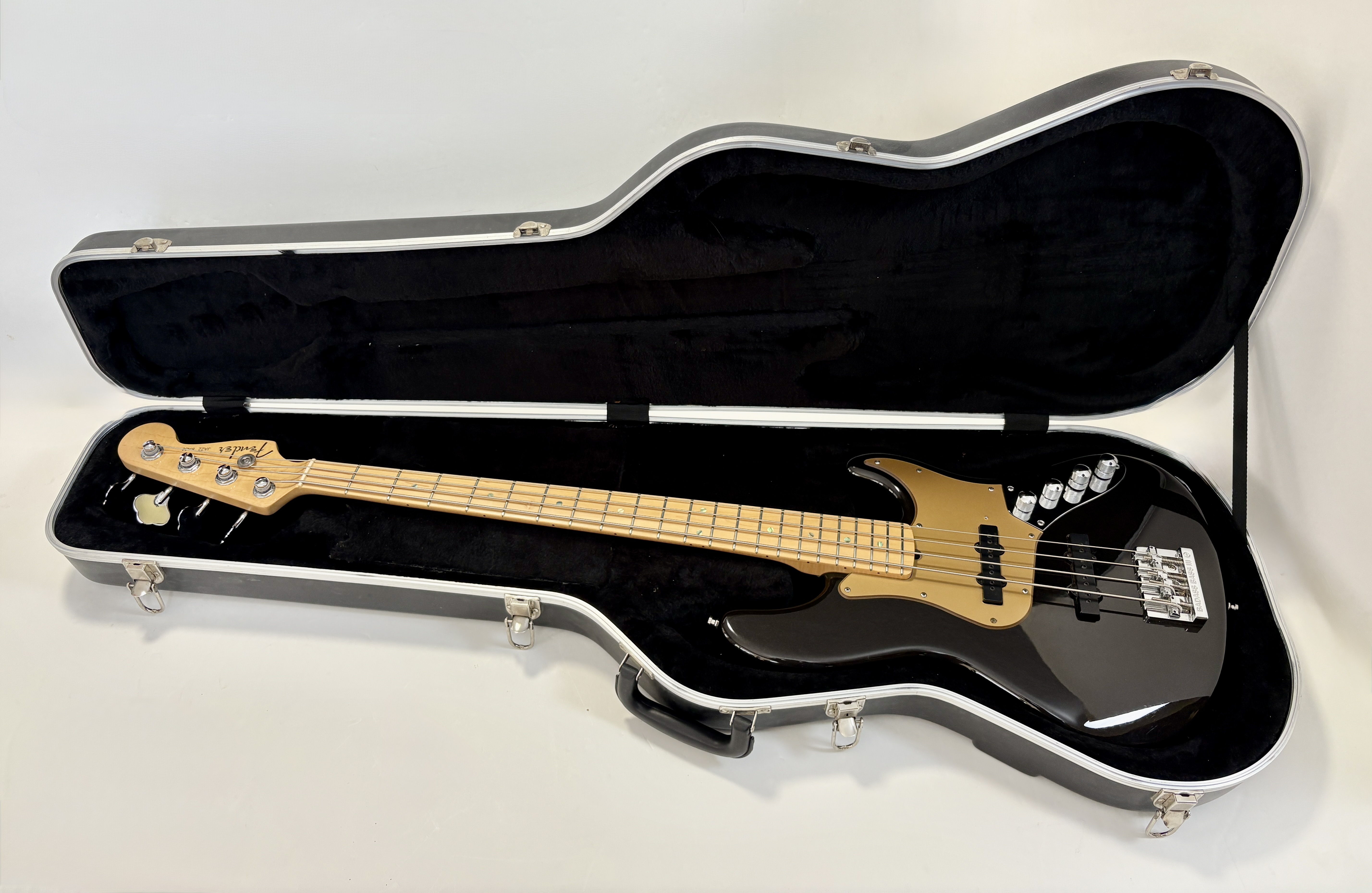Fender American Deluxe Jazz Bass (2003-2009) (3184)