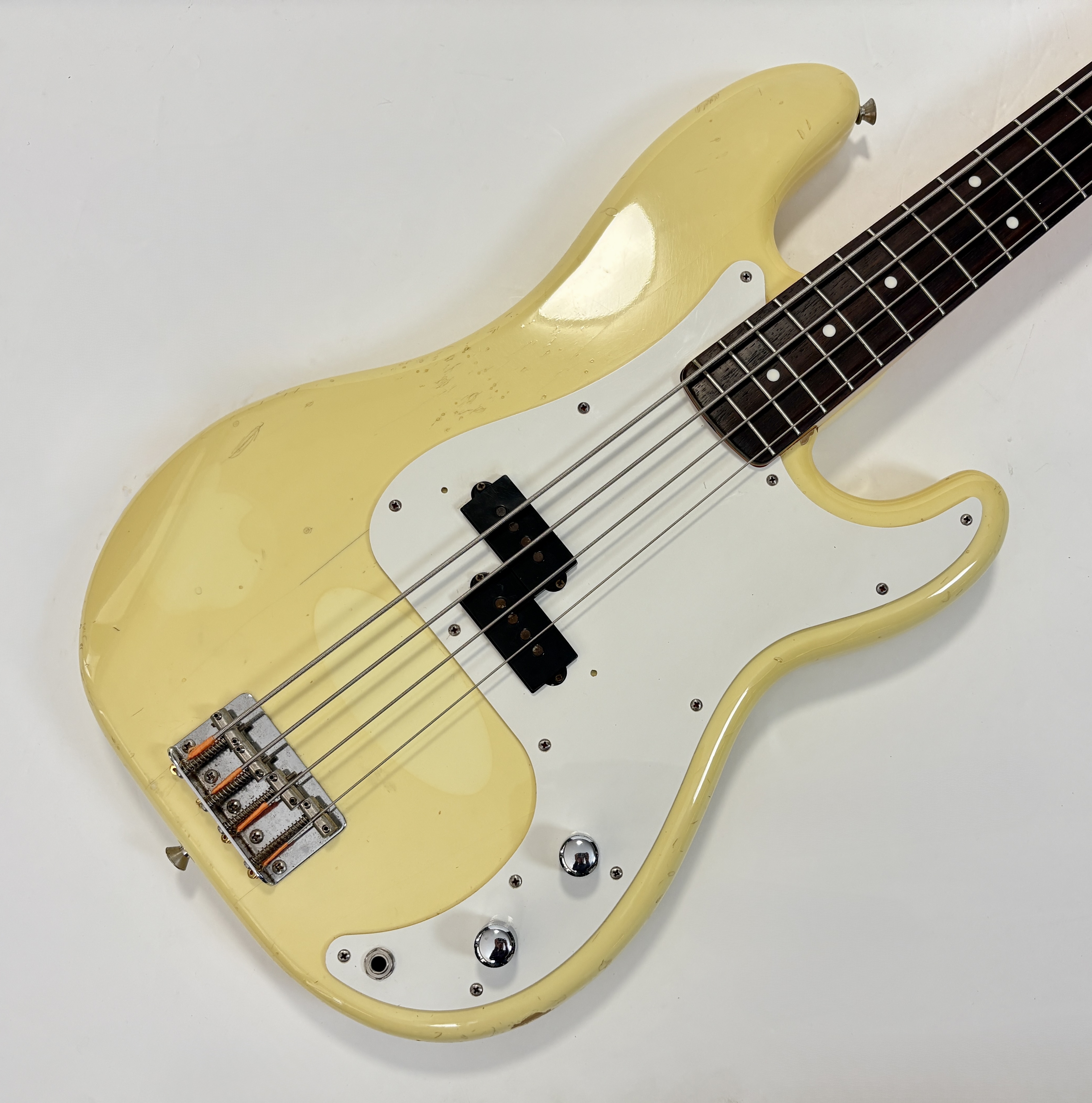 Fender Precision Bass Japan (8425)