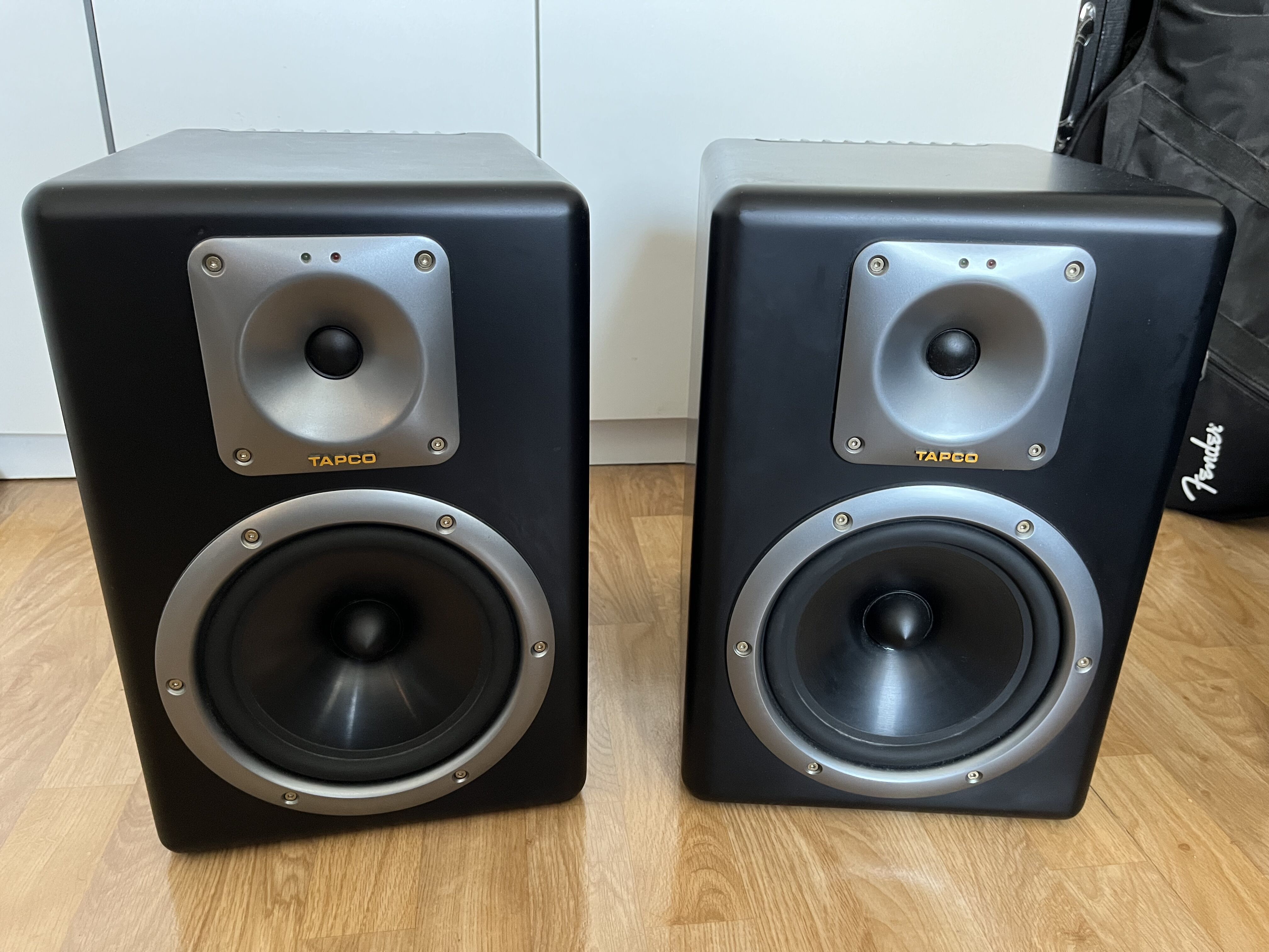 Vends paire d'enceintes de monitoring Tapco S8