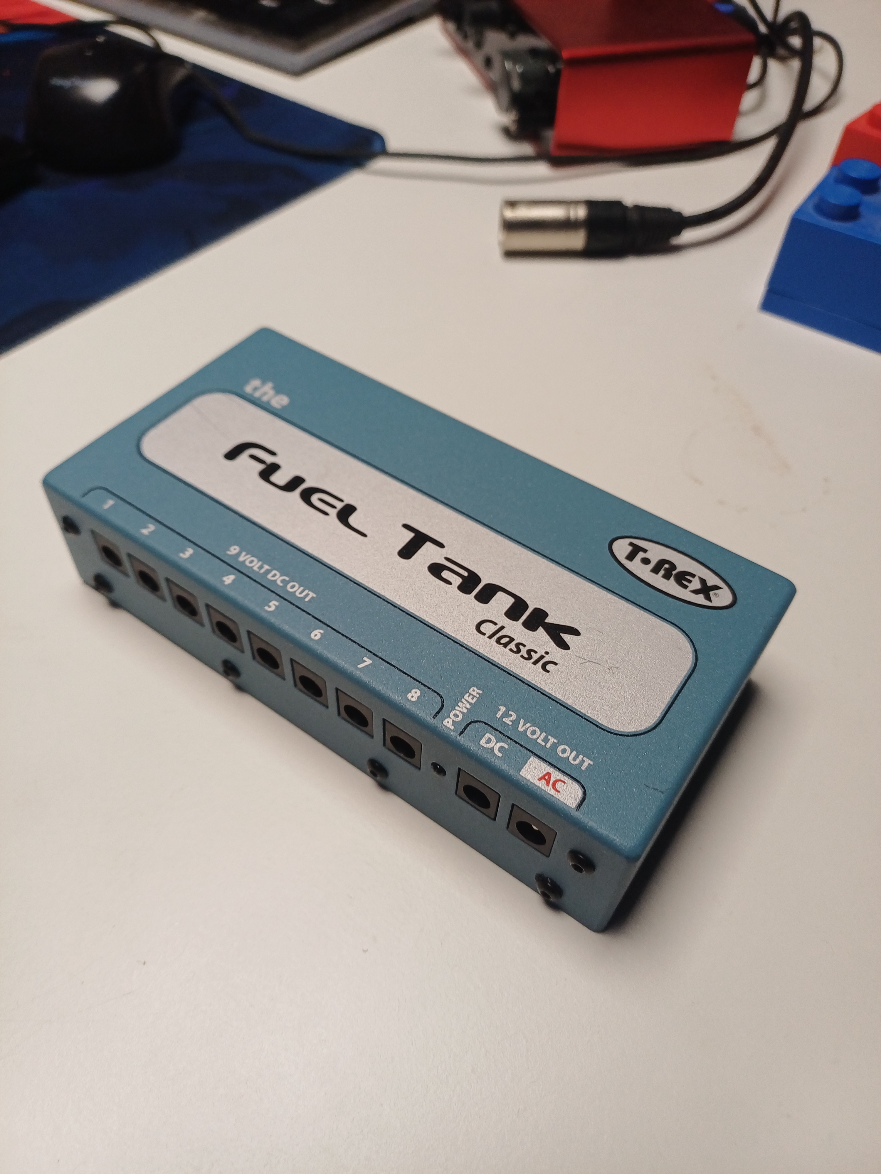 Tre fuel tank avec lot de câbles d'alimentation et jacks courts pour pedalier