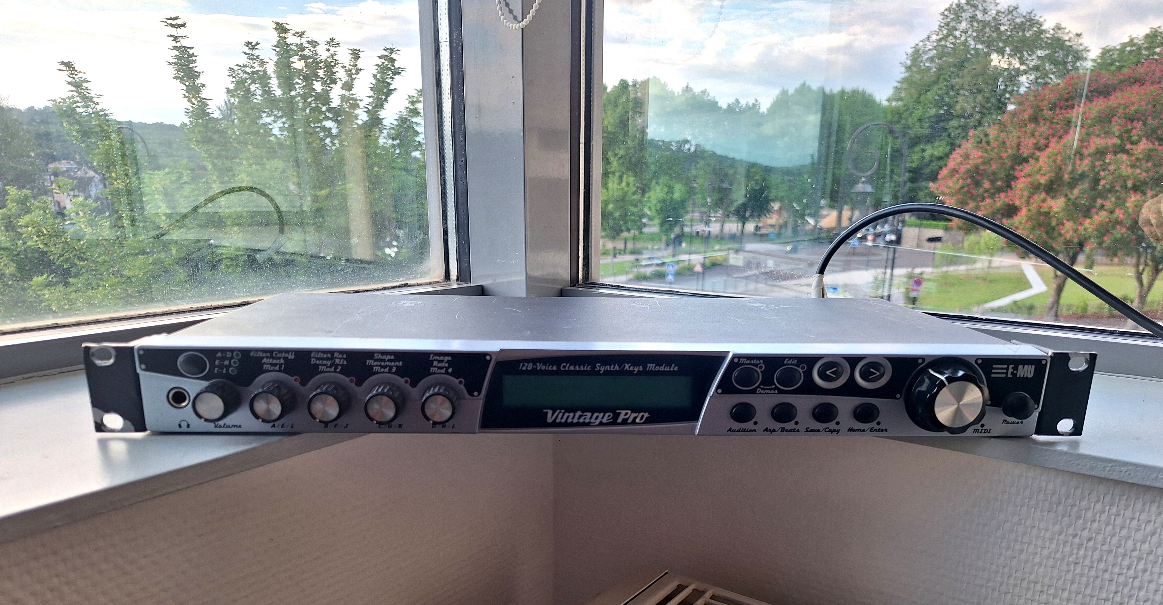 E-mu Vintage Pro