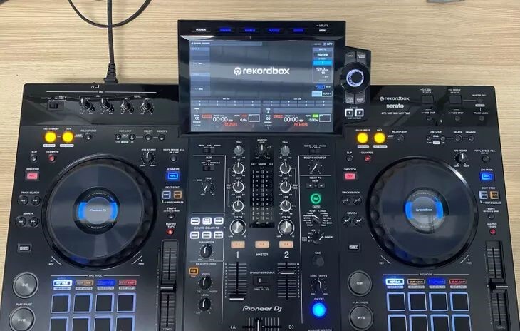 Pioneer XDJ-RX3 DJ-Controller von Pioneer