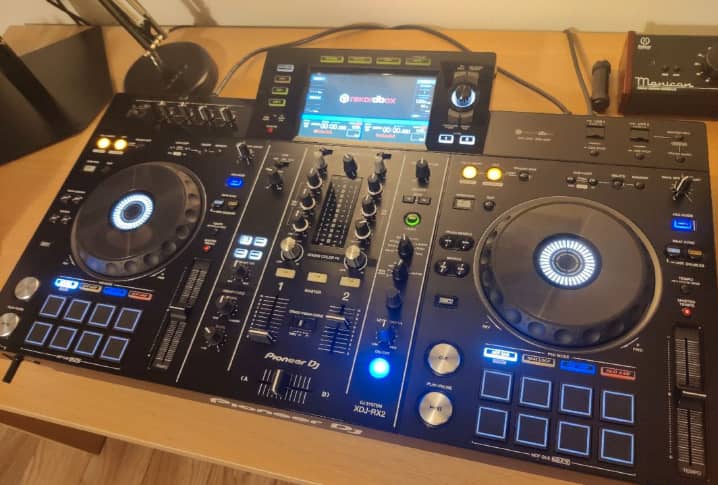 Pioneer XDJ-RX2 + Transporttasche