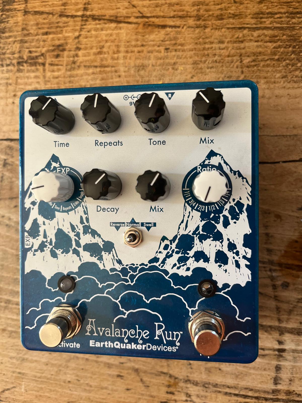 EarthQuaker Devices Avalanche Run V2