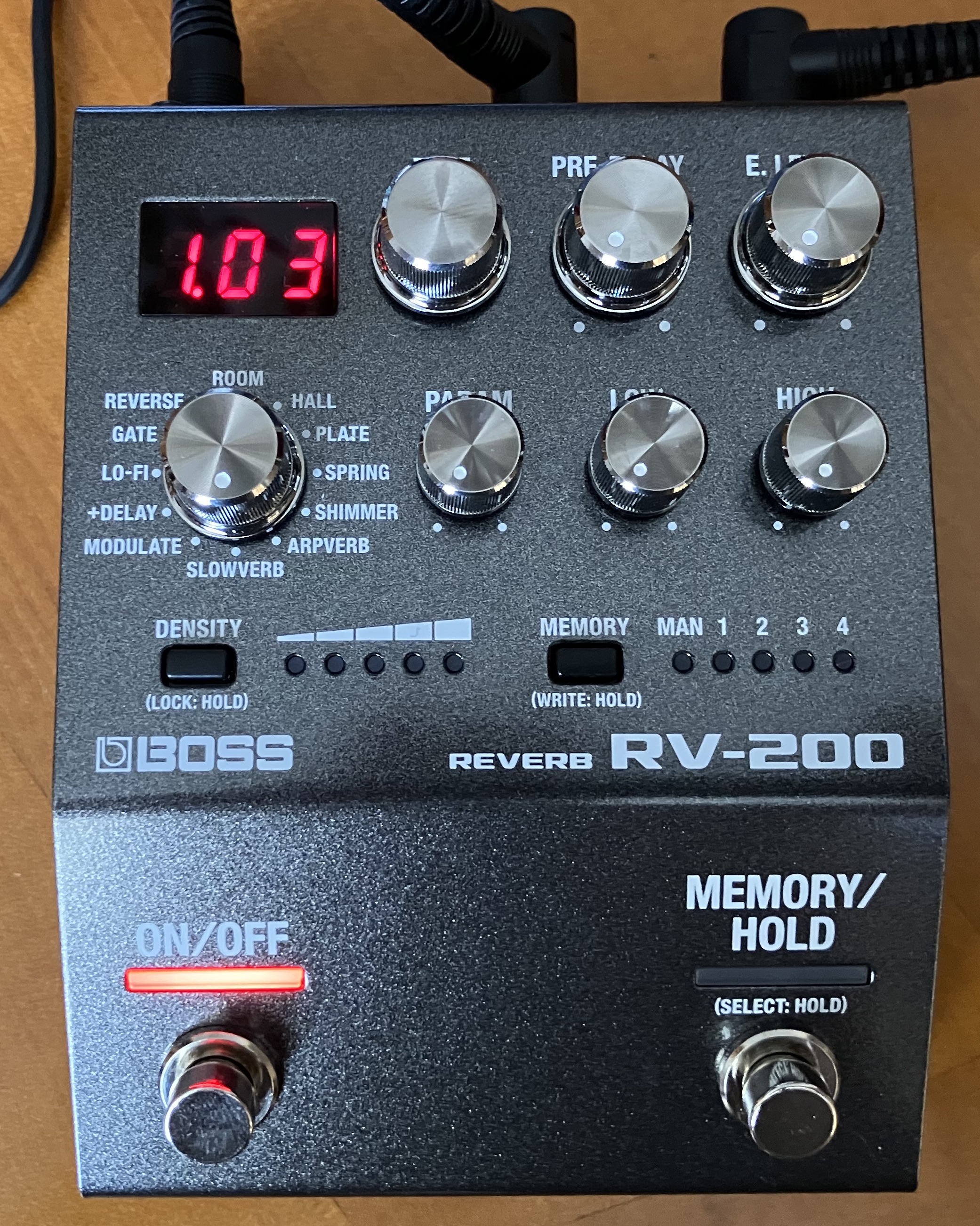 Boss RV-200