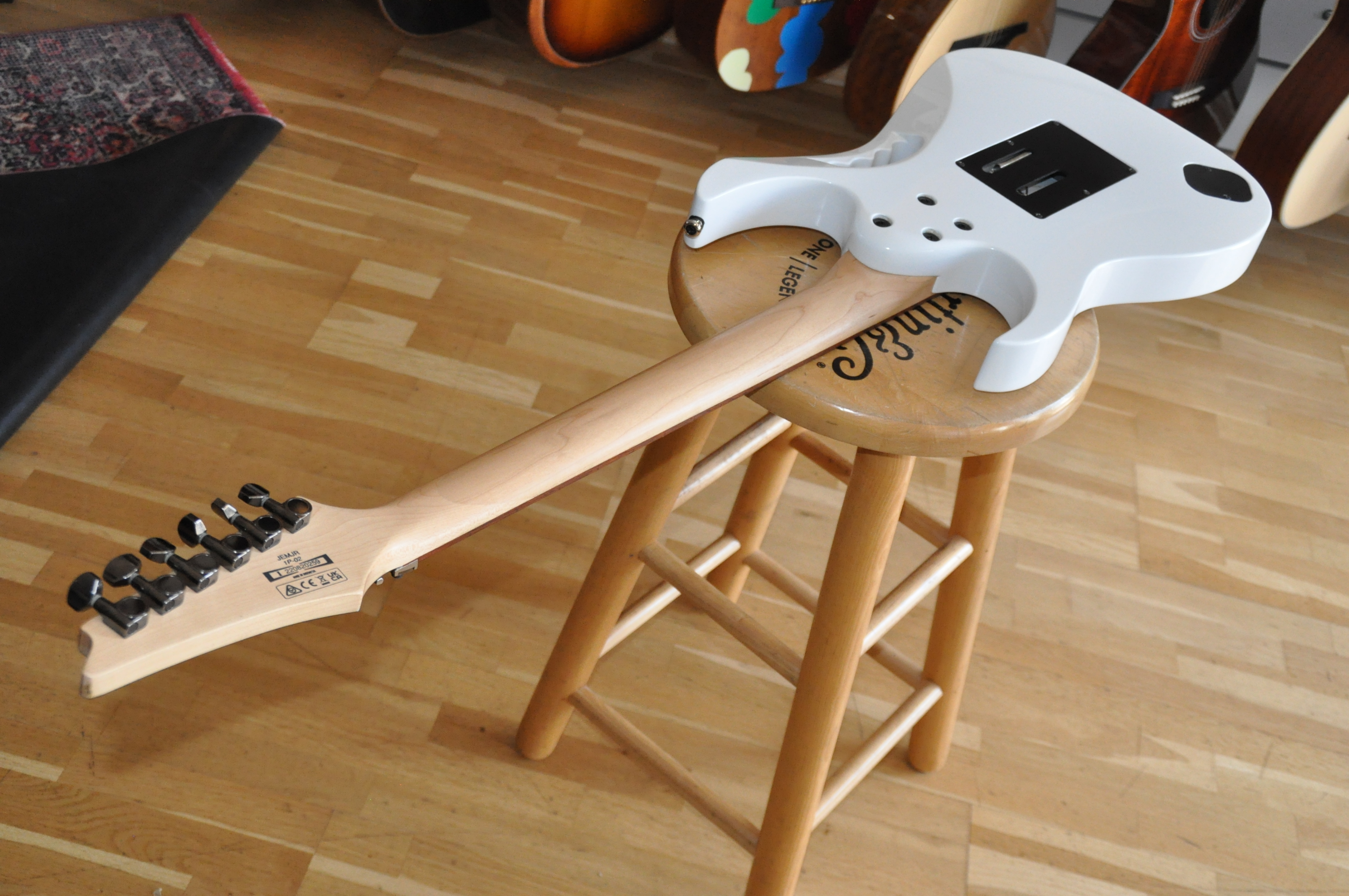 Ibanez JEMJR (2015) (93103)
