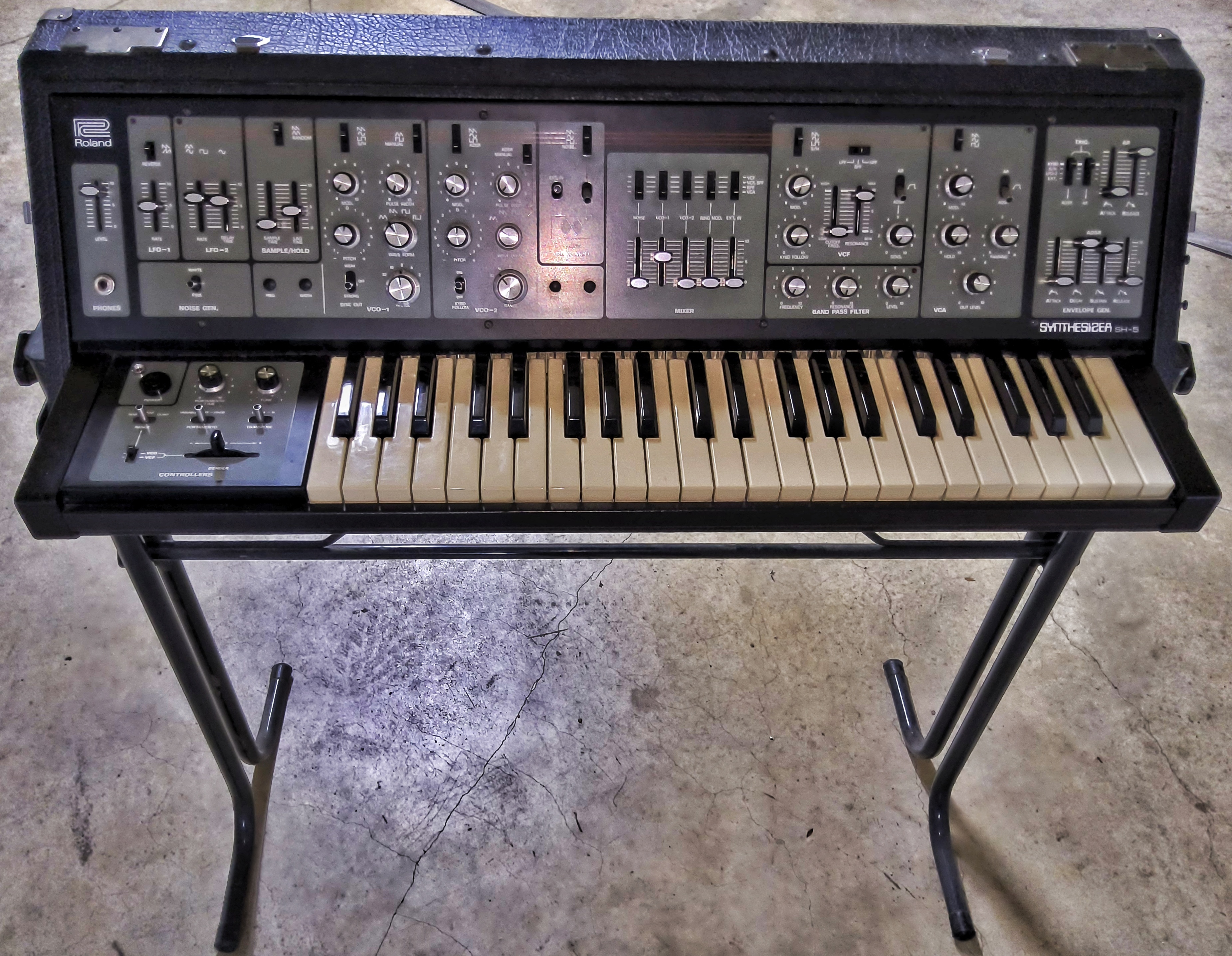 Vend Synthé Roland SH-5