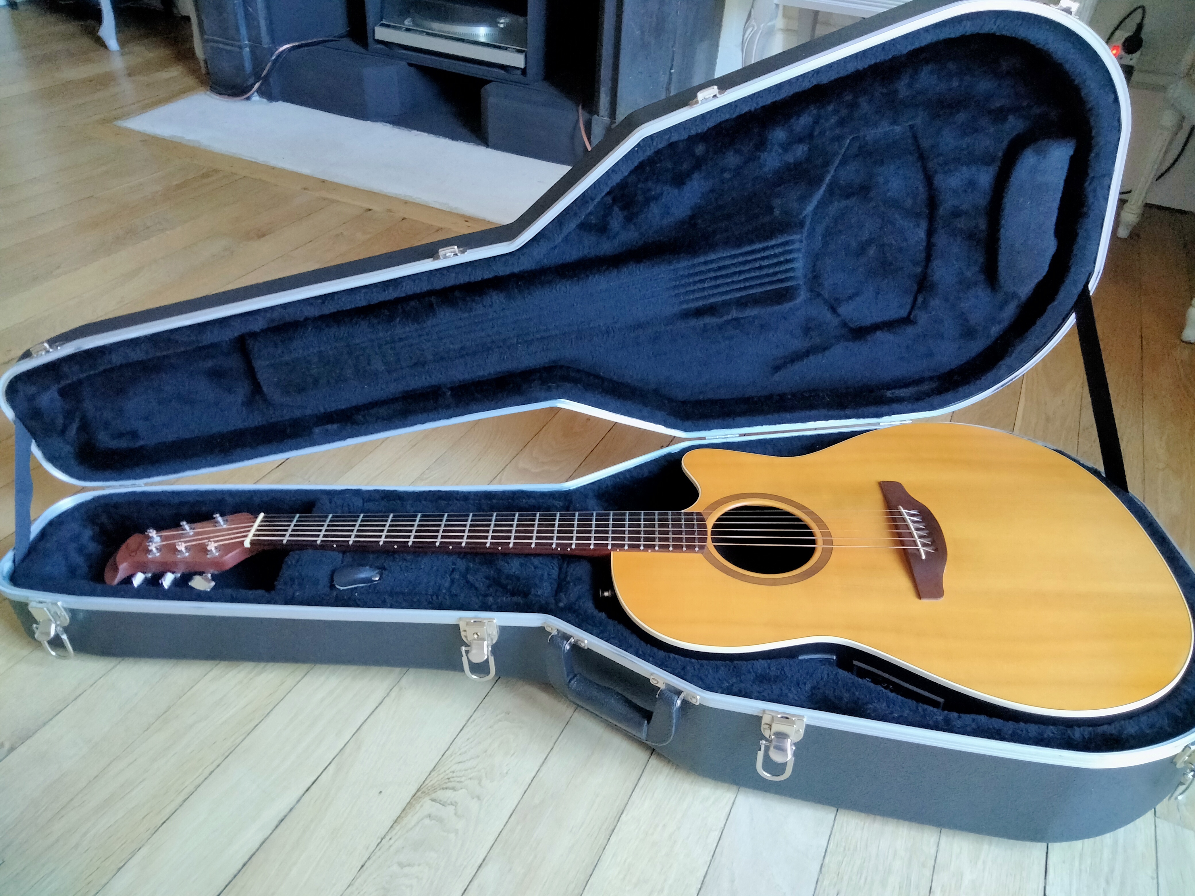 Guitare Ovation Balladeer Special USA