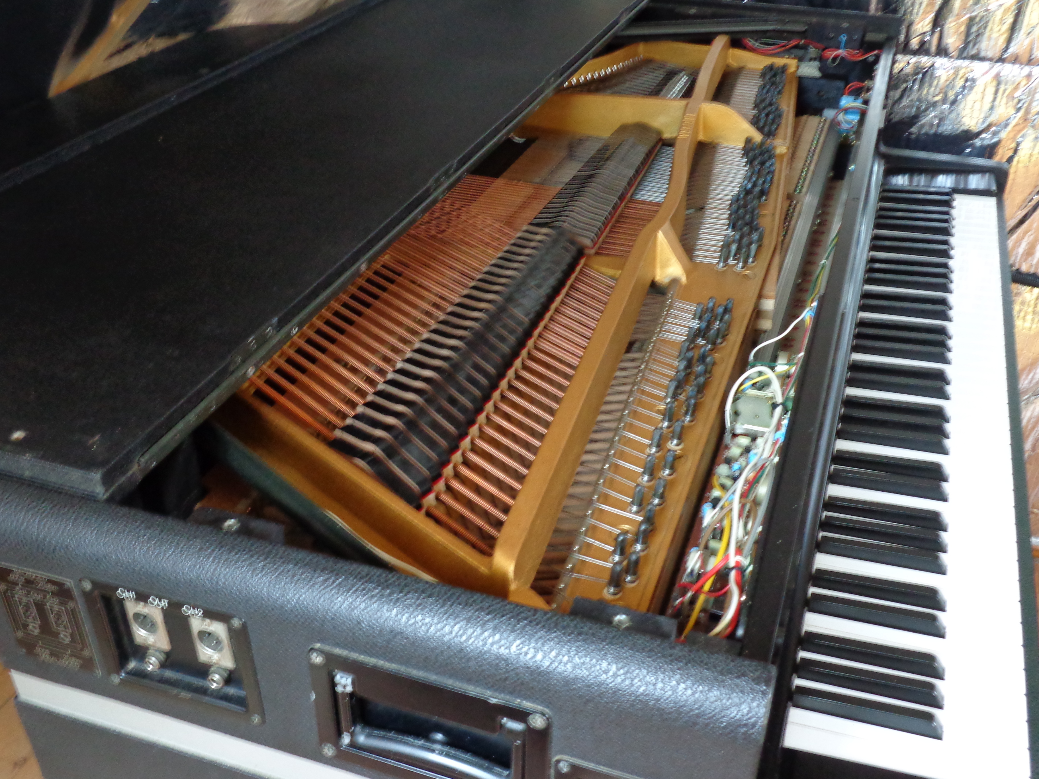 Yamaha CP-70 (17025)