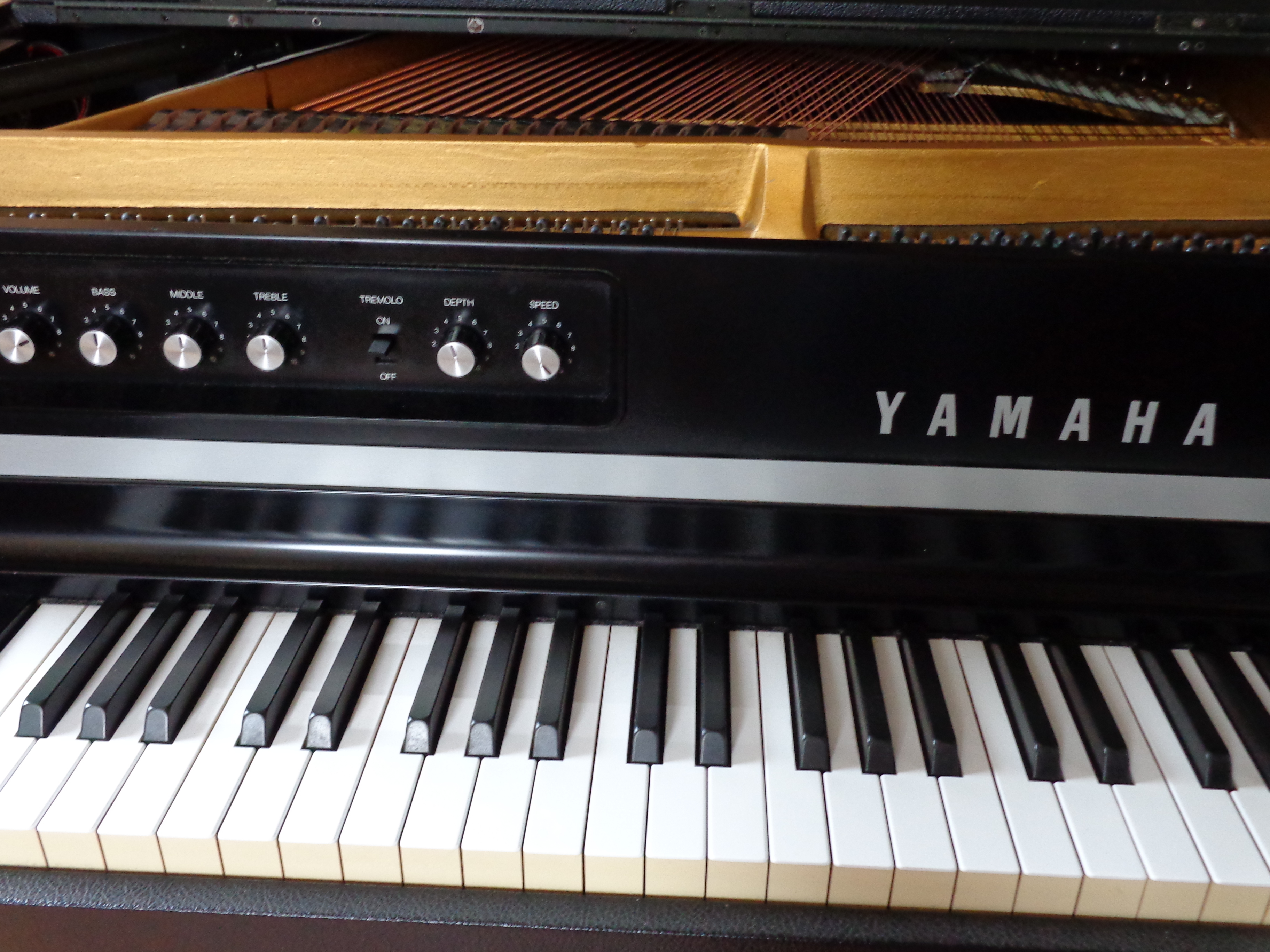 Yamaha CP-70 (33420)