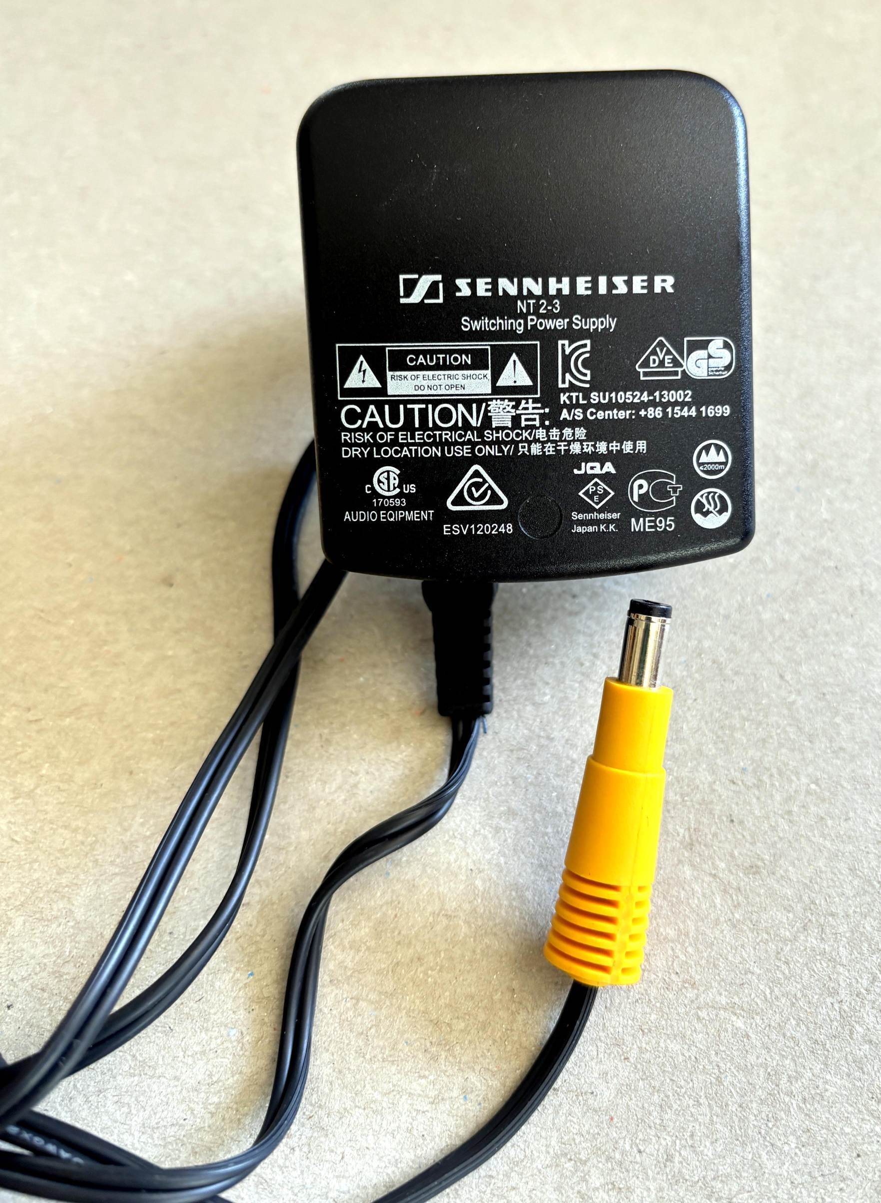 Alimentation 12V réf NT2-3 pour récepteurs Sennheiser