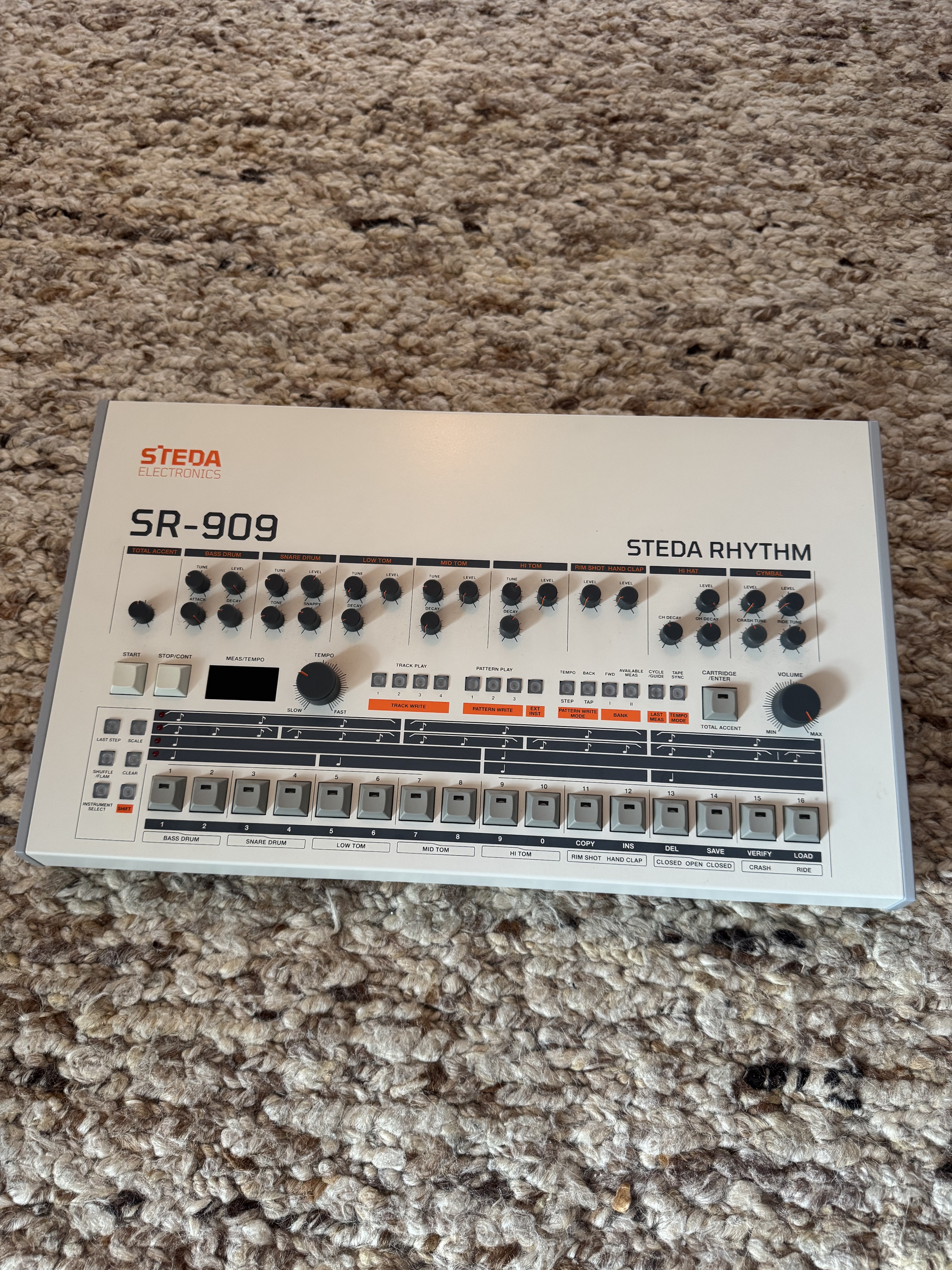 Steda 909